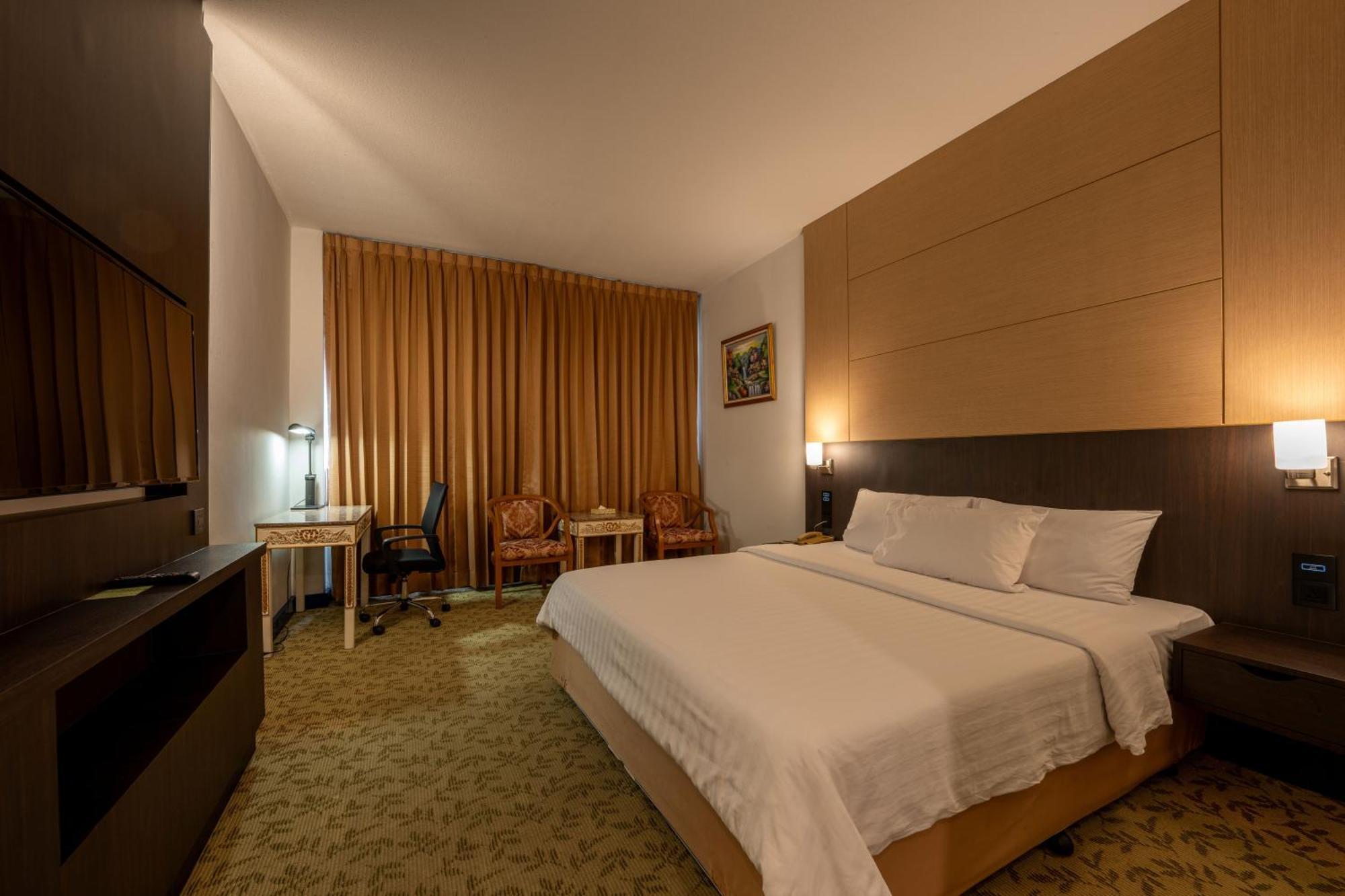 Ariston Hotel