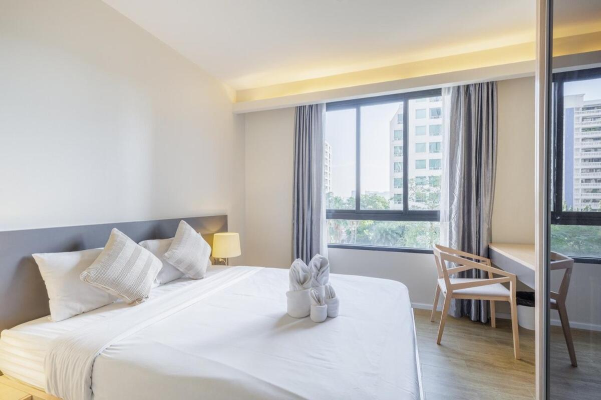 2 Bedrooms, Downtown Bkk, Btsasok, Sukhumvit Apartment Bangkok