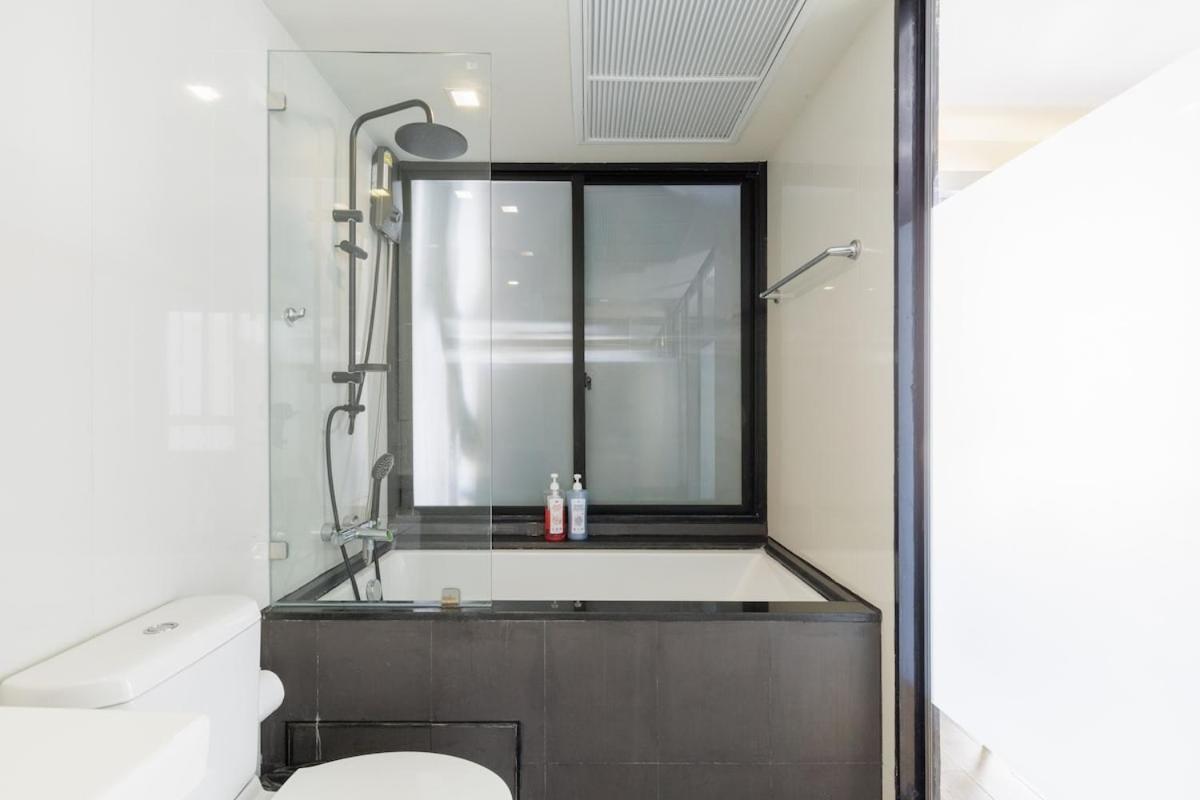 2 Bedrooms, Downtown Bkk, Btsasok, Sukhumvit Apartment