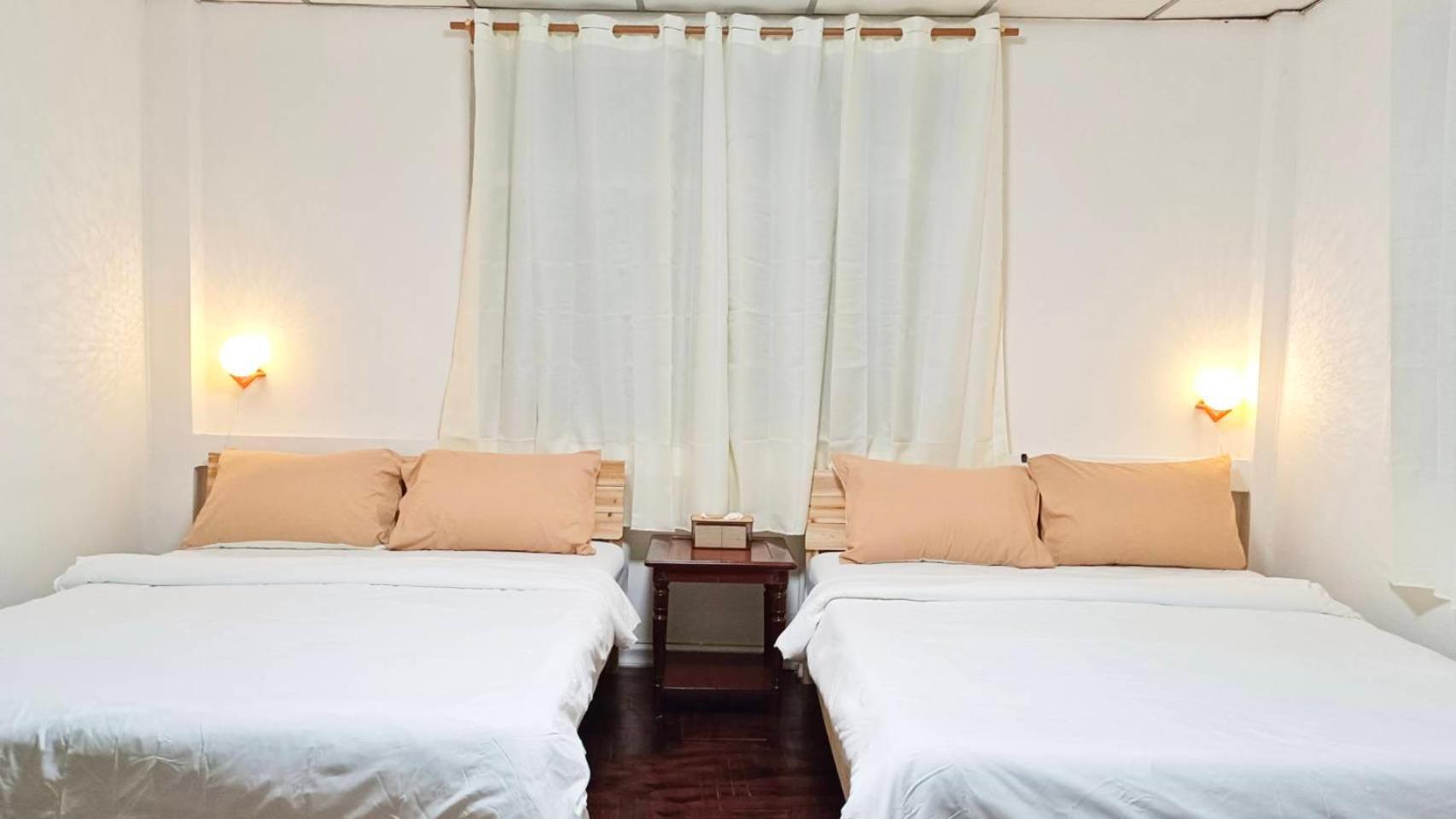 Entire House For 16 People - Walking Distance From Bts Onnut * Bangkok