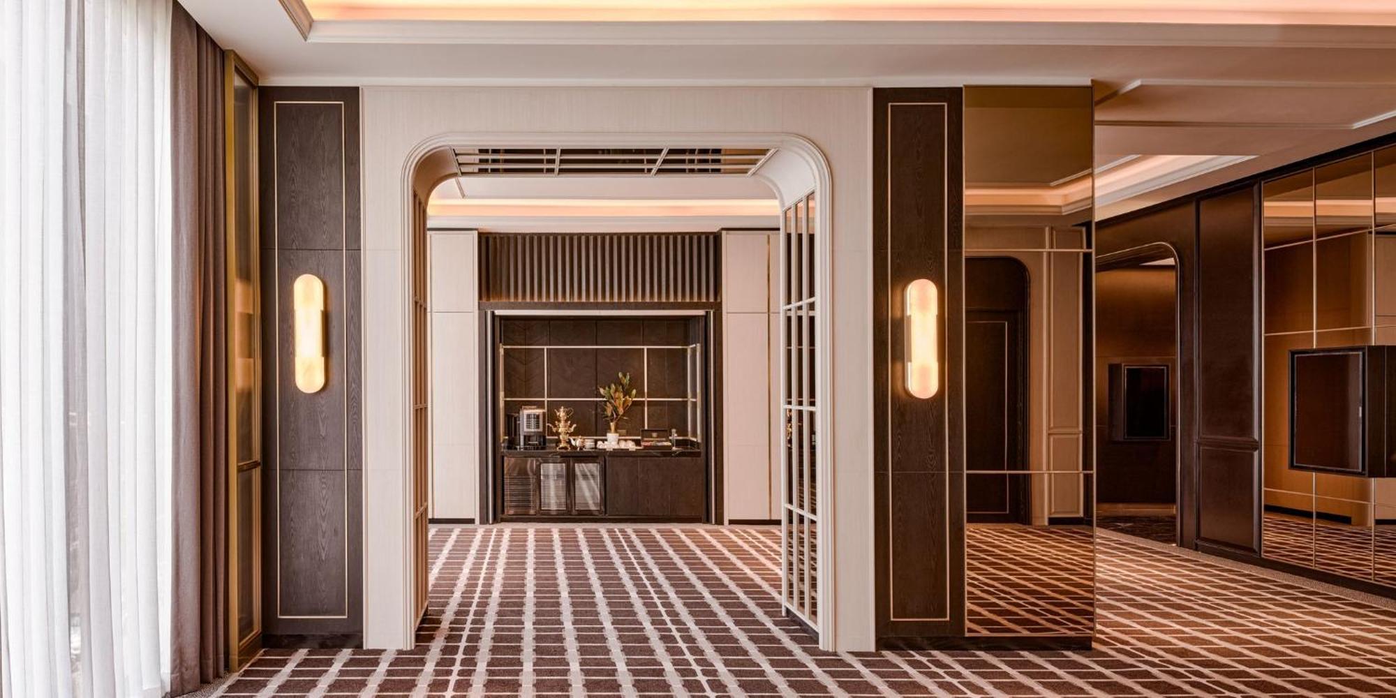Intercontinental Sukhumvit By Ihg 5*