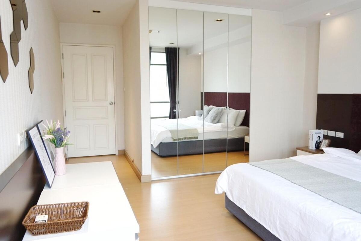 High Floor Great View 2br 2ba 3 Mins To Nana Bts *