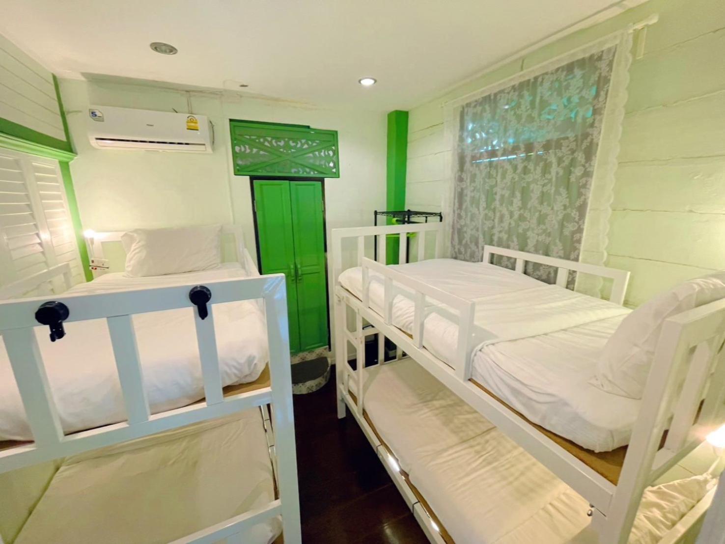Guest house Teak House