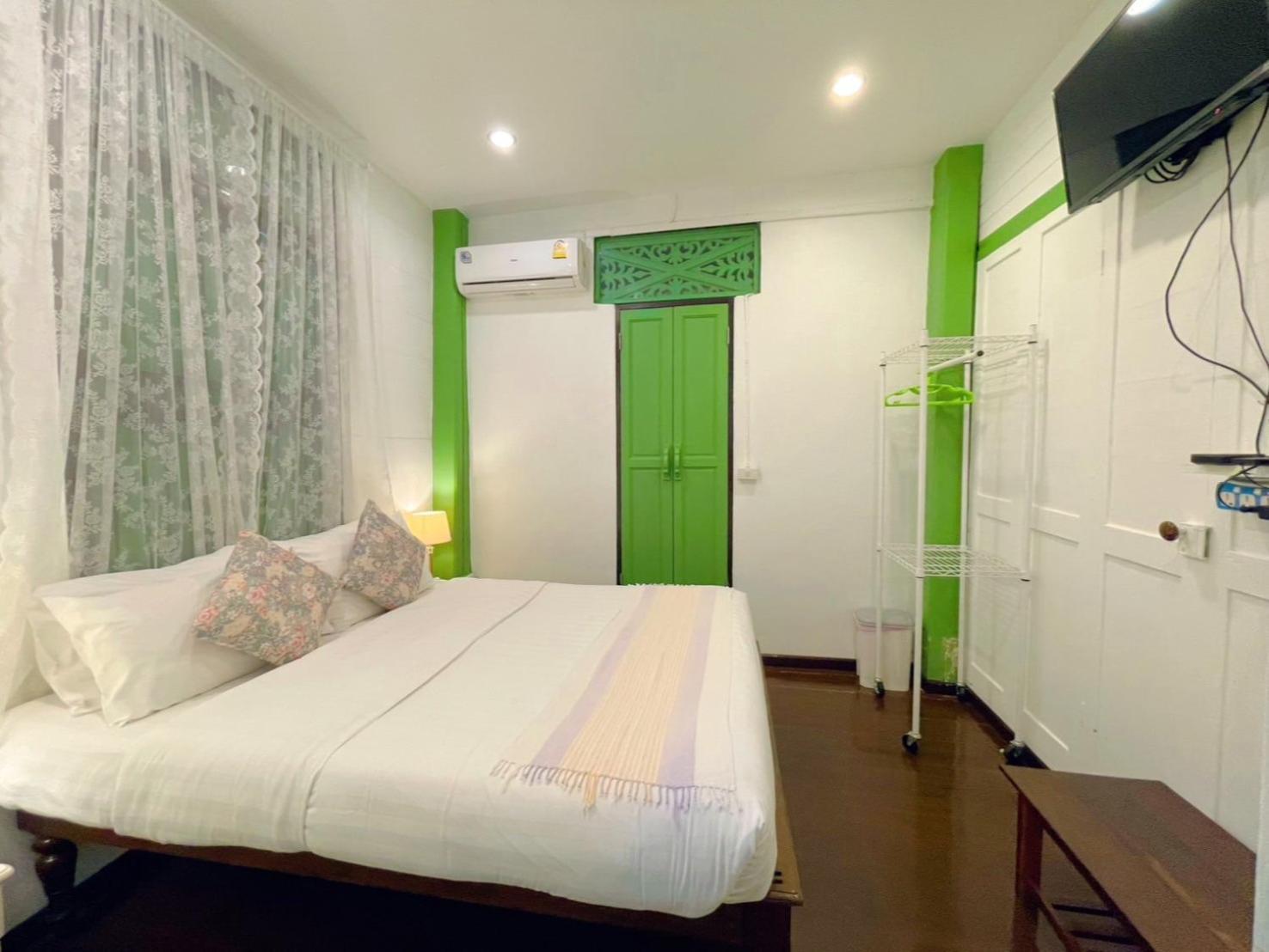 Teak House Guest house Bangkok