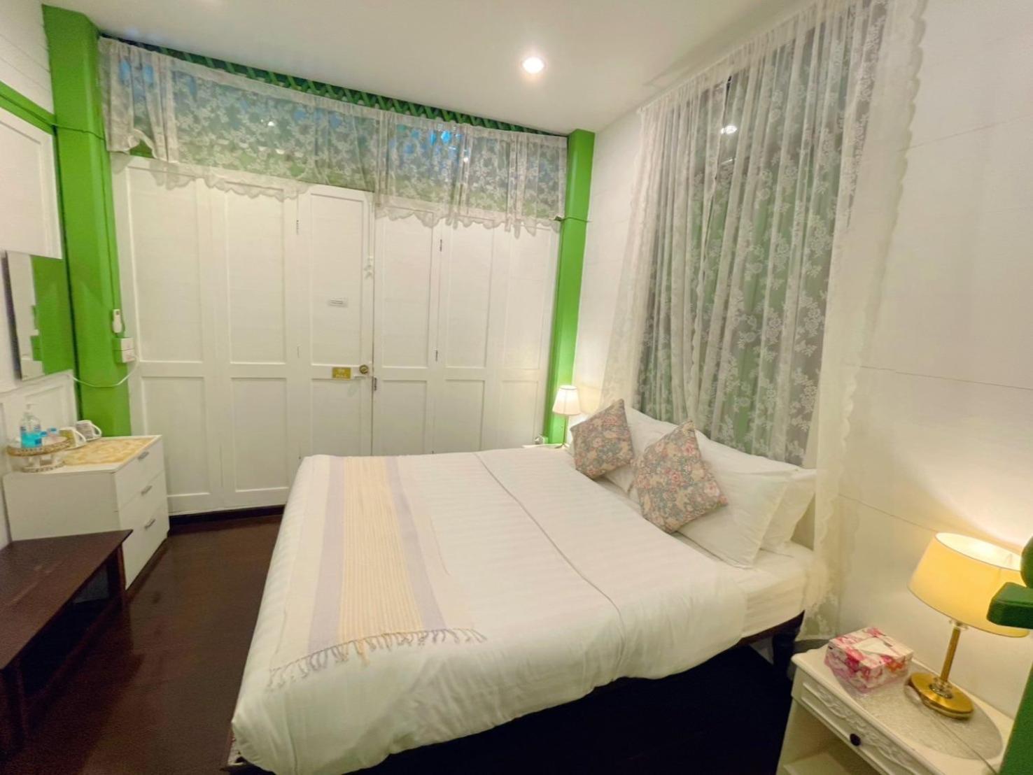 Teak House Guest house