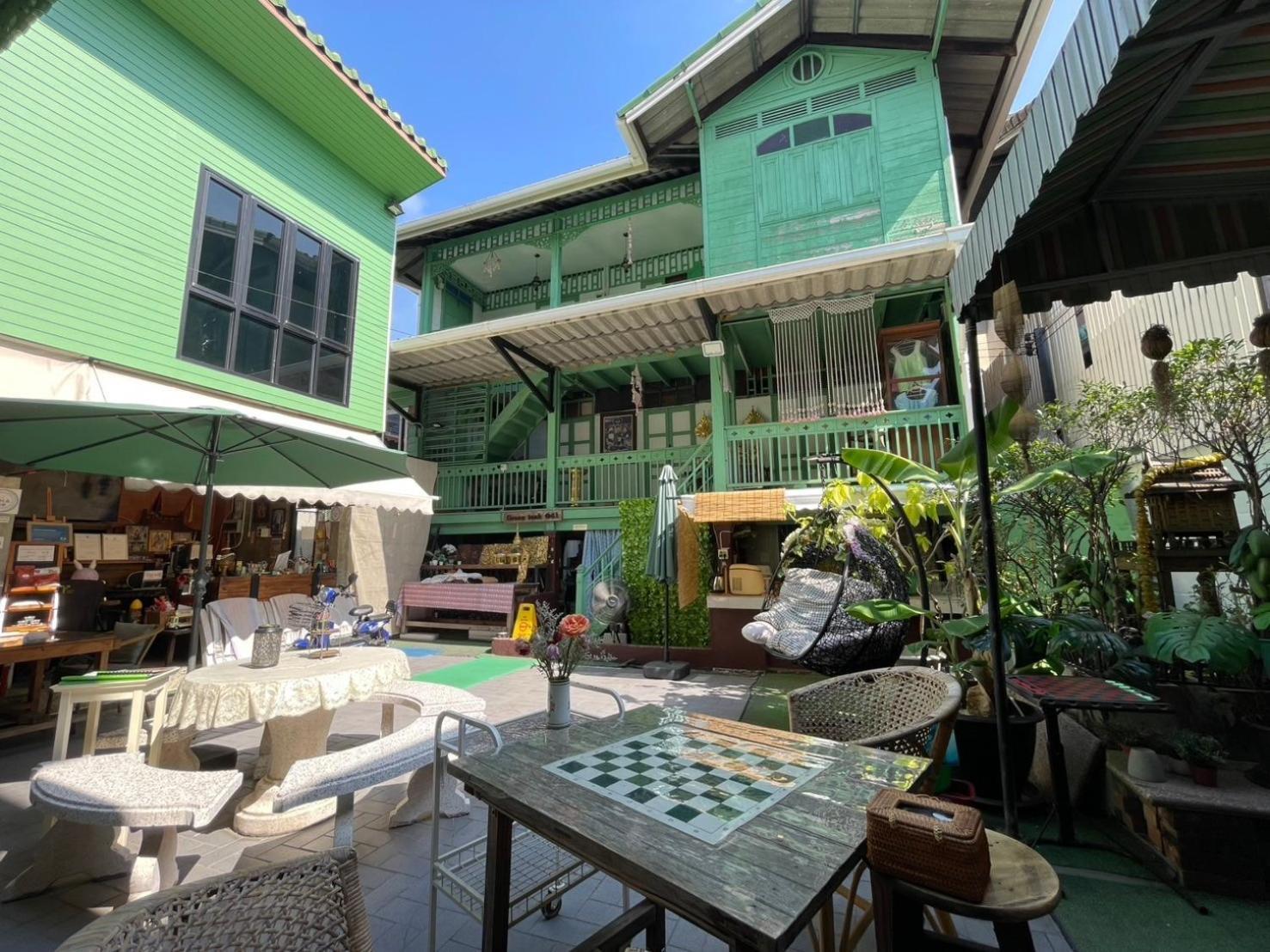 Teak House