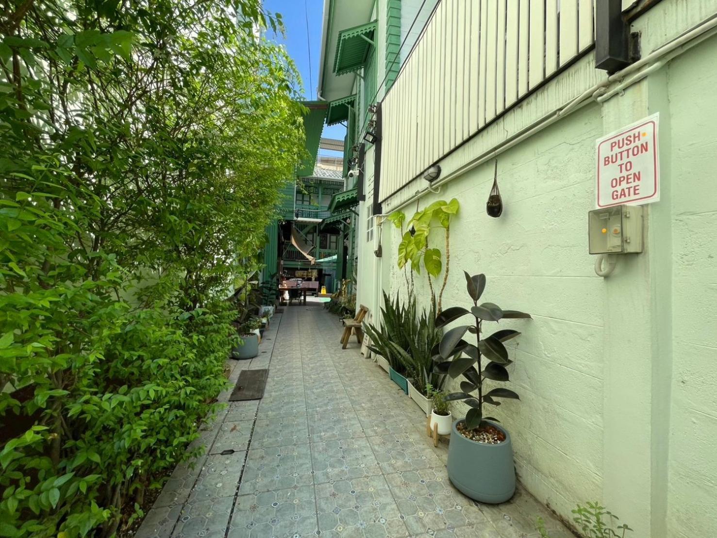 Teak House Guest house
