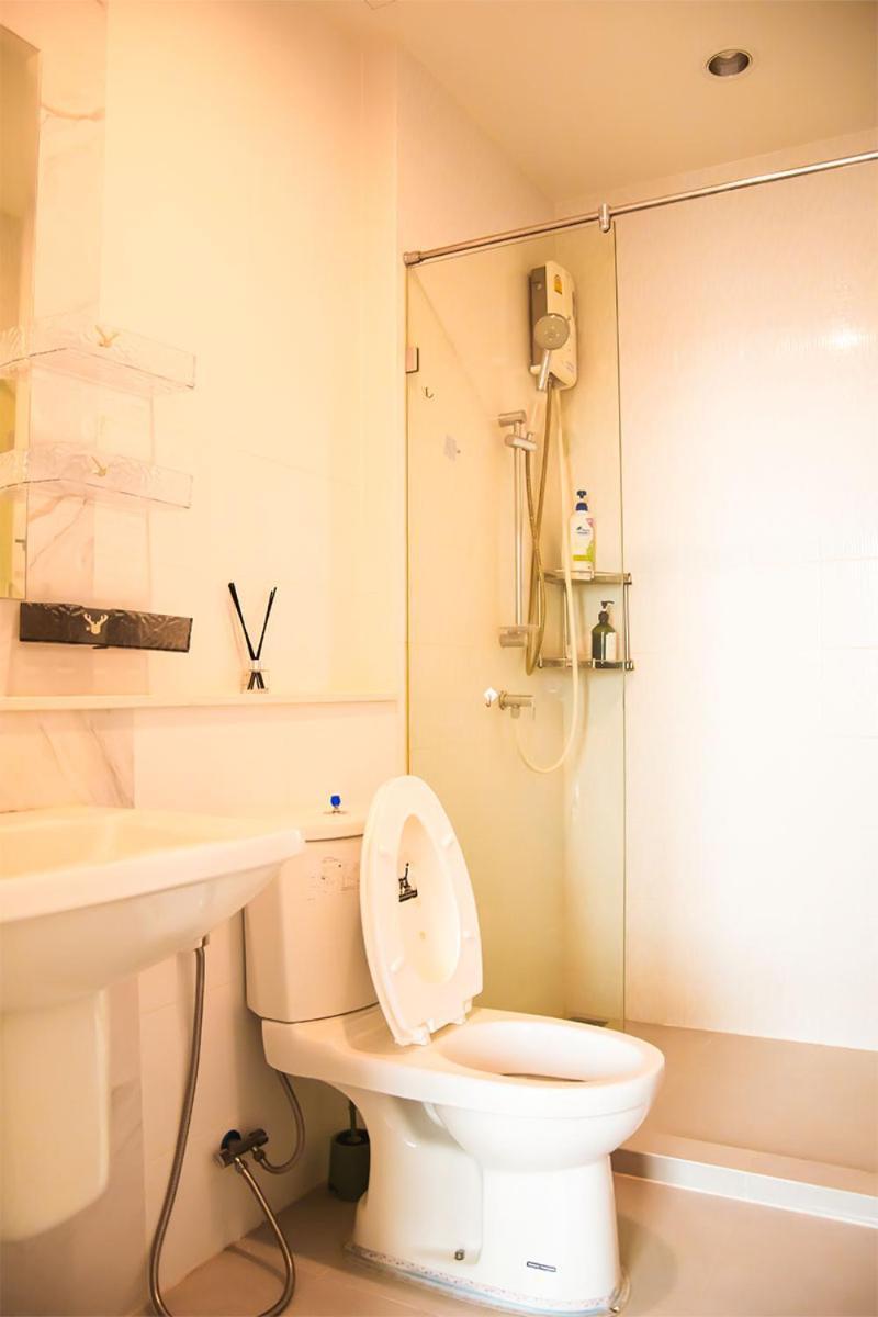 Apartment Thonglor Luxury Sleek In *
