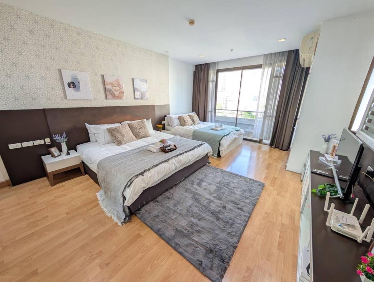 Cozy, Spacious 2-bedder With City, Park View, Near Nana Bts Apartment Bangkok