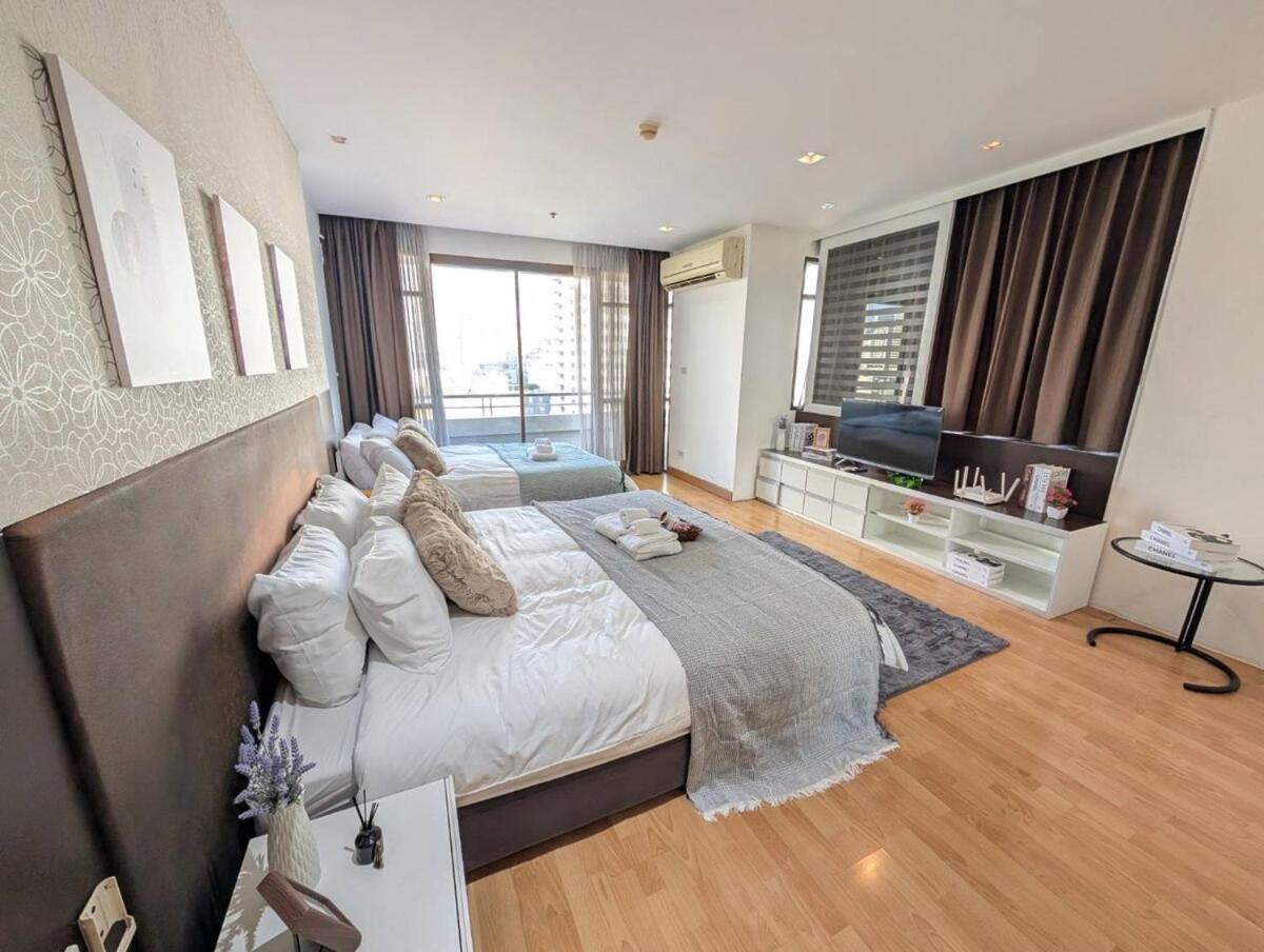 Cozy, Spacious 2-bedder With City, Park View, Near Nana Bts Apartment Bangkok