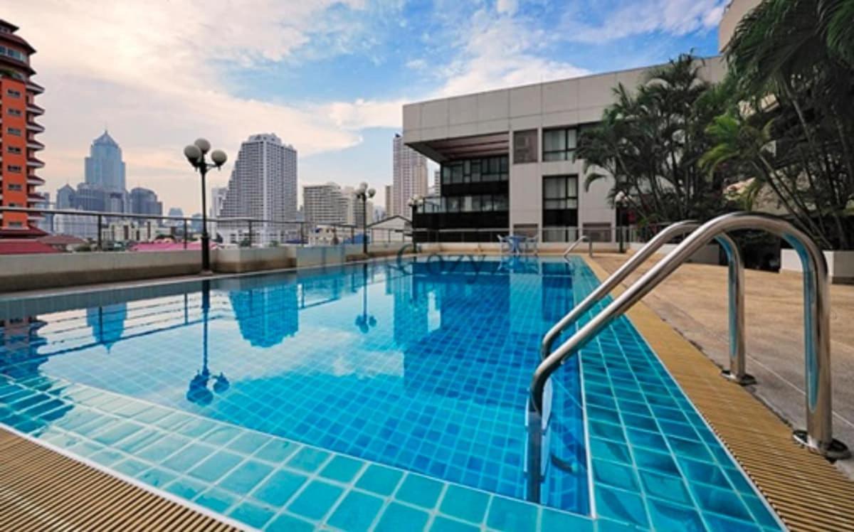 Apartment High Floor Great View 2br 2ba 3 Mins To Nana Bts *