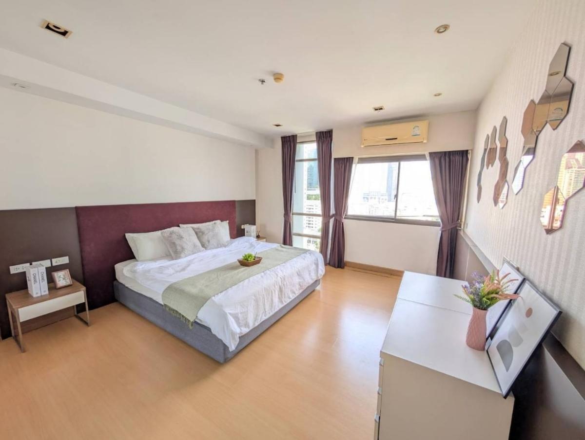 Apartment High Floor Great View 2br 2ba 3 Mins To Nana Bts Bangkok