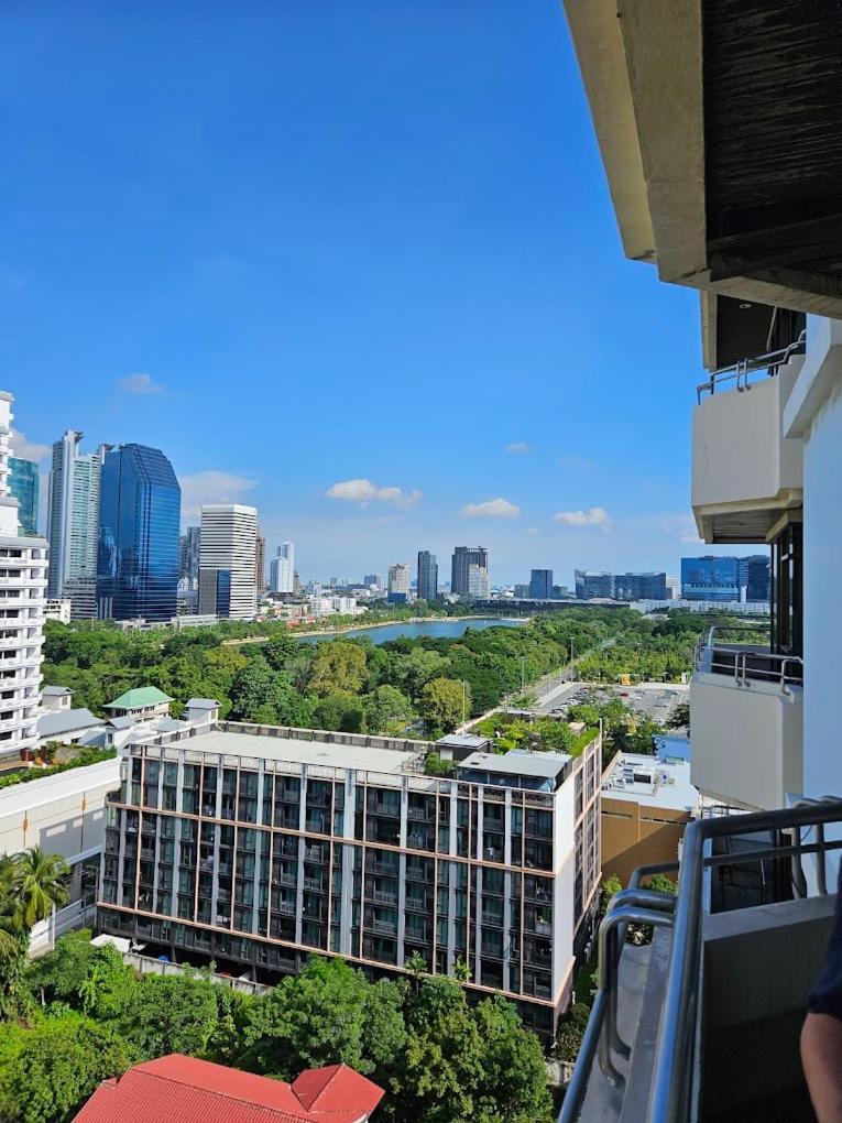 High Floor Great View 2br 2ba 3 Mins To Nana Bts * Bangkok