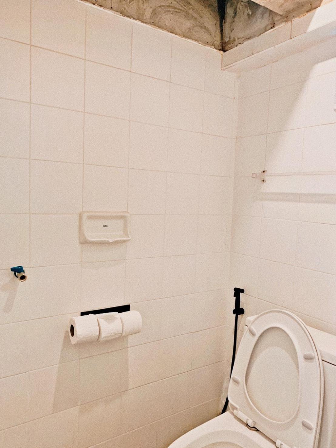 - Easy Monday Near Khaosan Capsule hotel