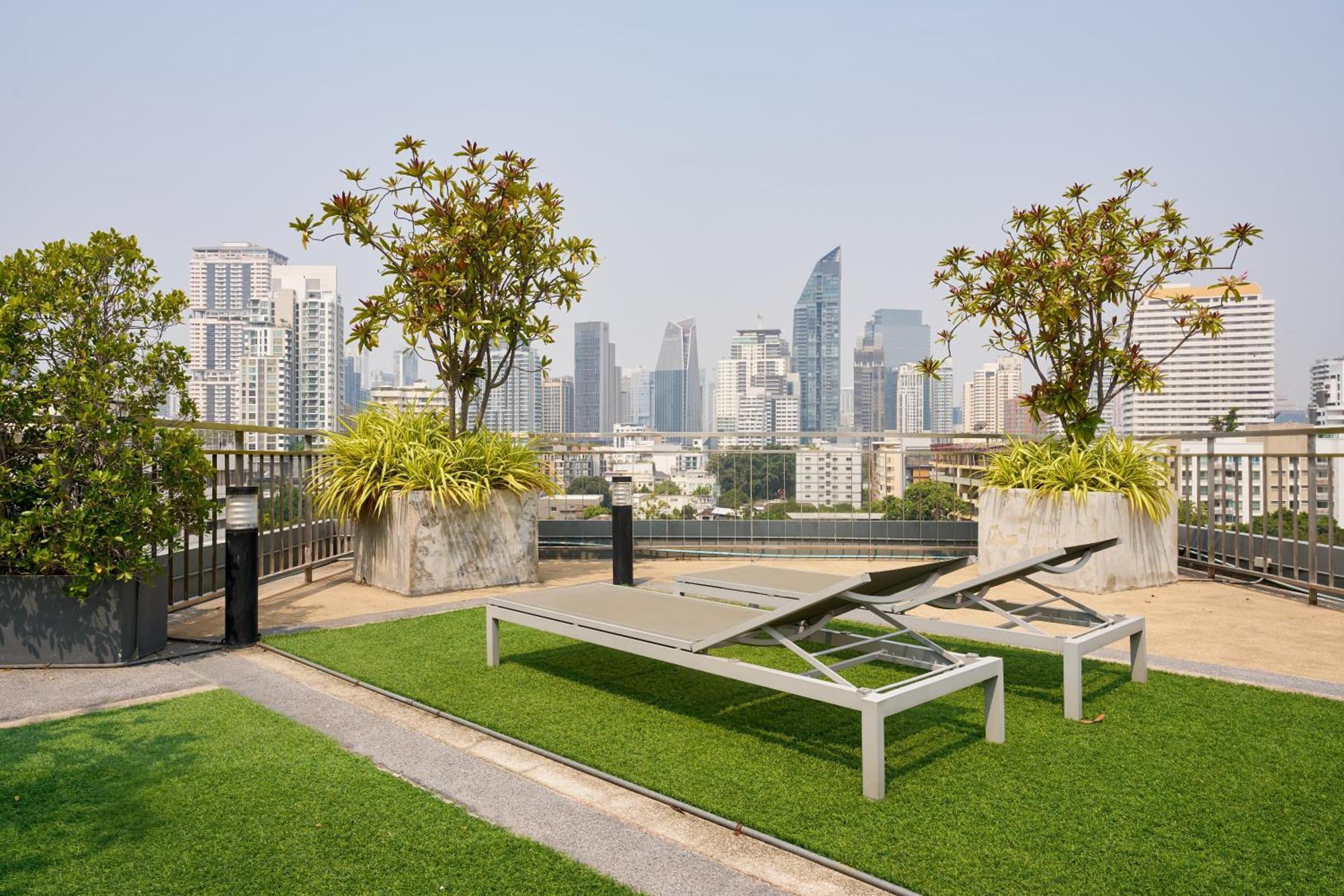 Shine Sukhumvit Thonglor Aparthotel 4*