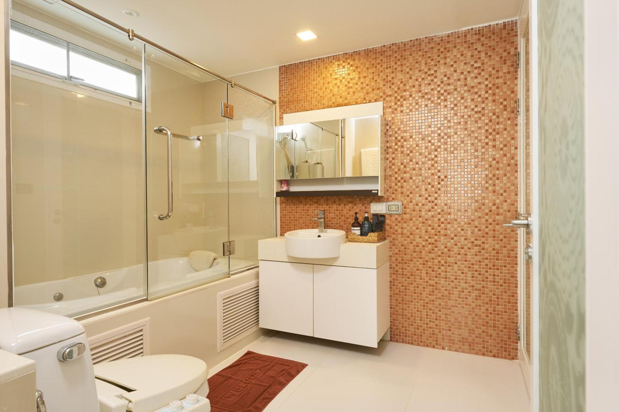 Shine Sukhumvit Thonglor Aparthotel Bangkok