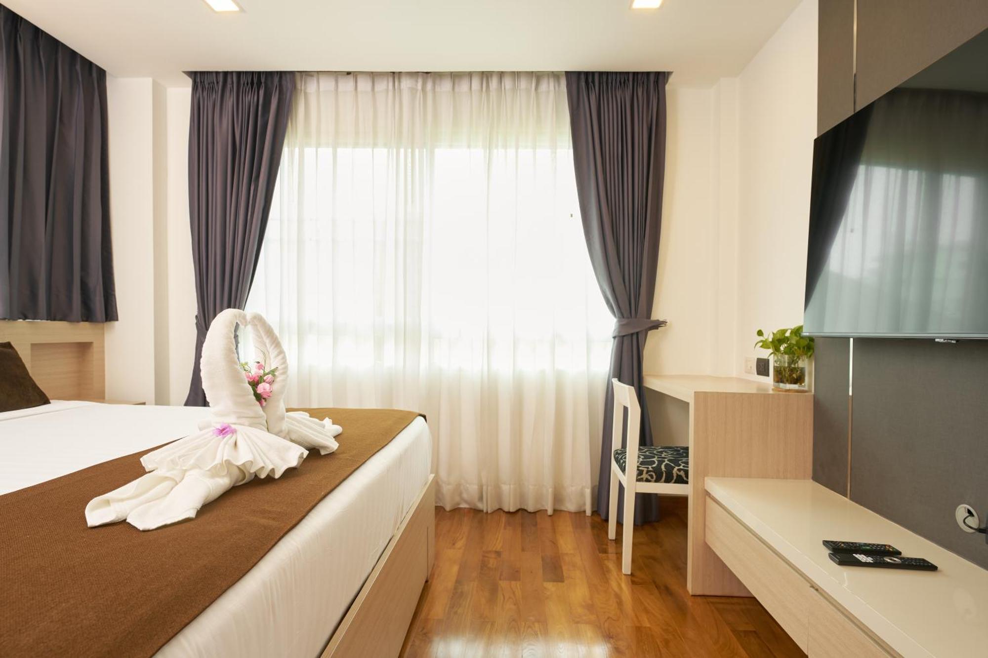 Shine Sukhumvit Thonglor Aparthotel