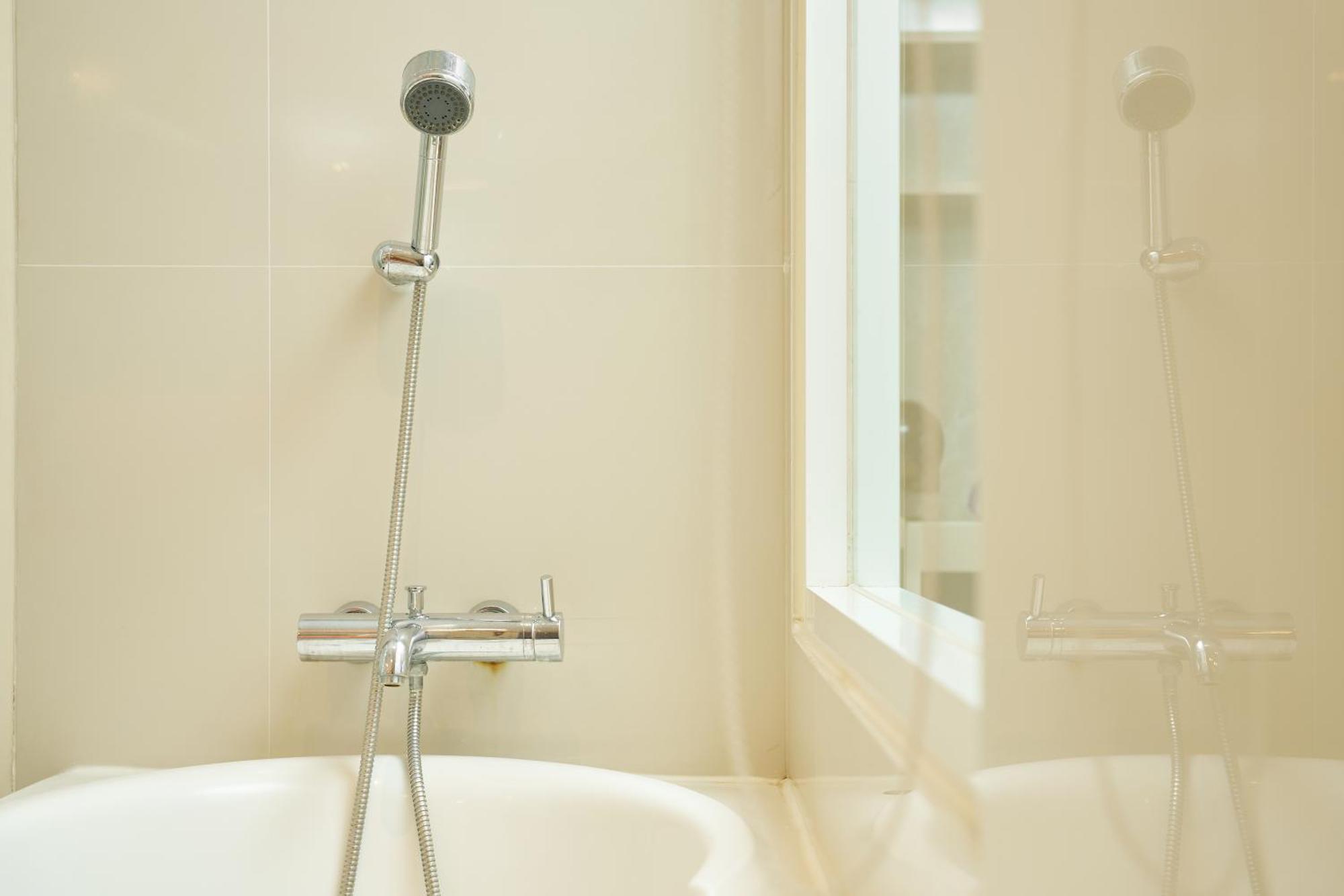 Shine Sukhumvit Thonglor Aparthotel