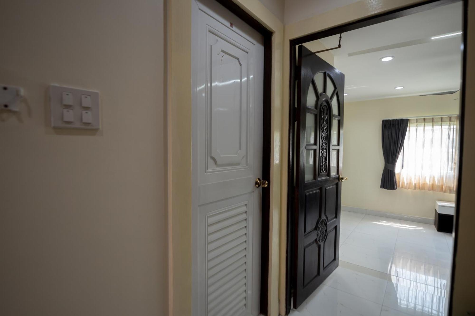 New 3 Bedroom Duplex - Bts Phra Khanong Bangkok
