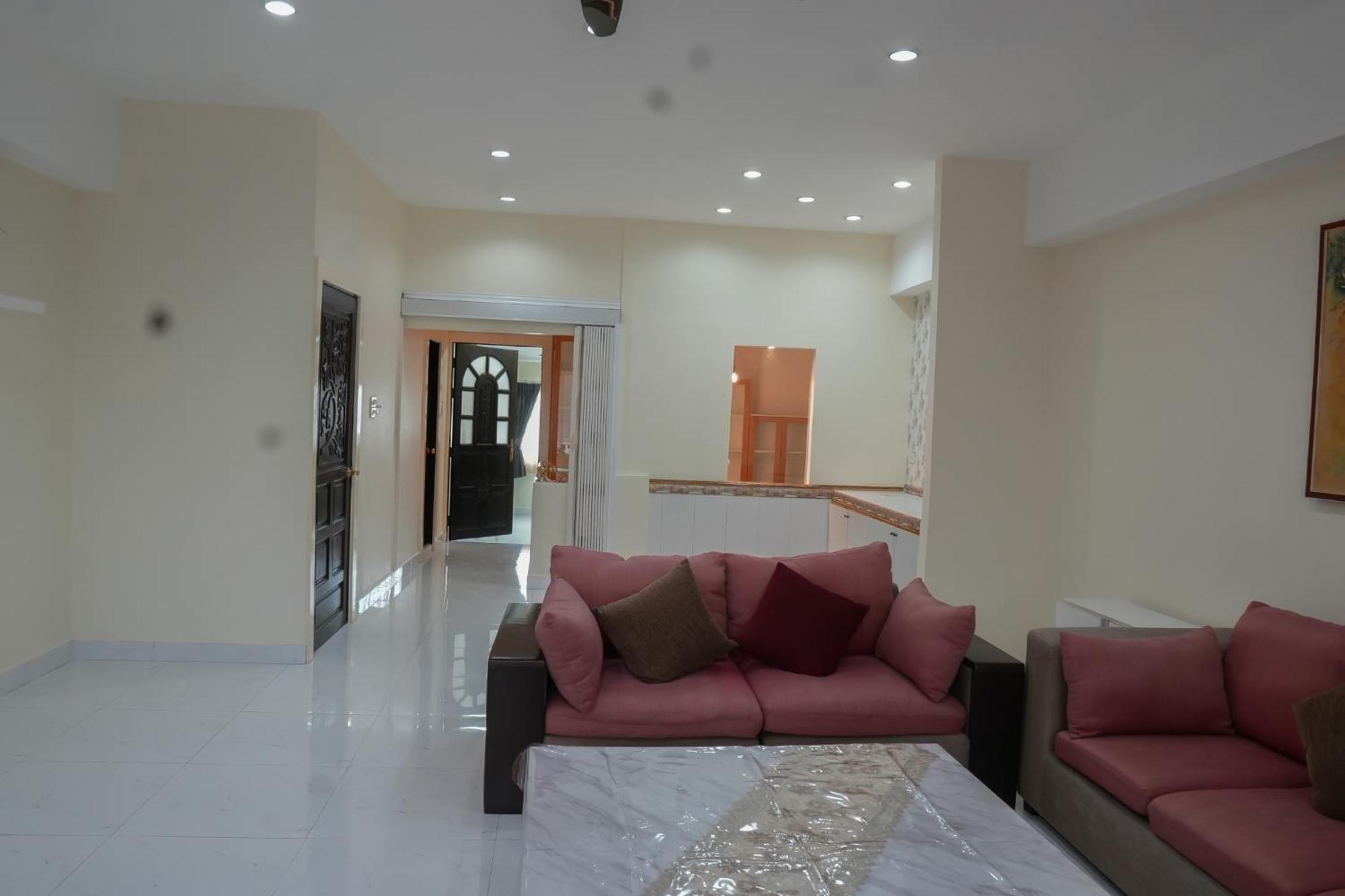 New 3 Bedroom Duplex - Bts Phra Khanong * Bangkok