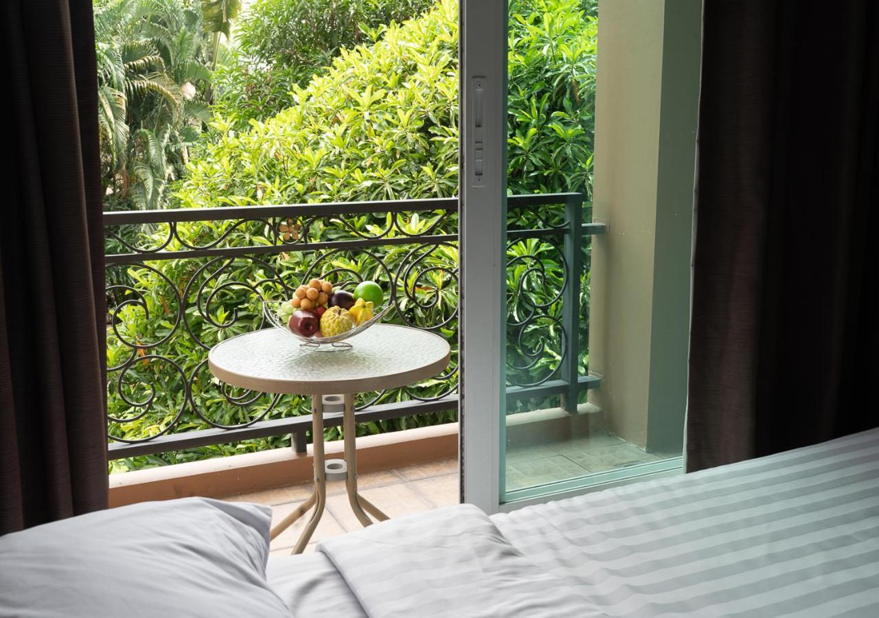 Greenview Ekkamai10 Hotel 3*