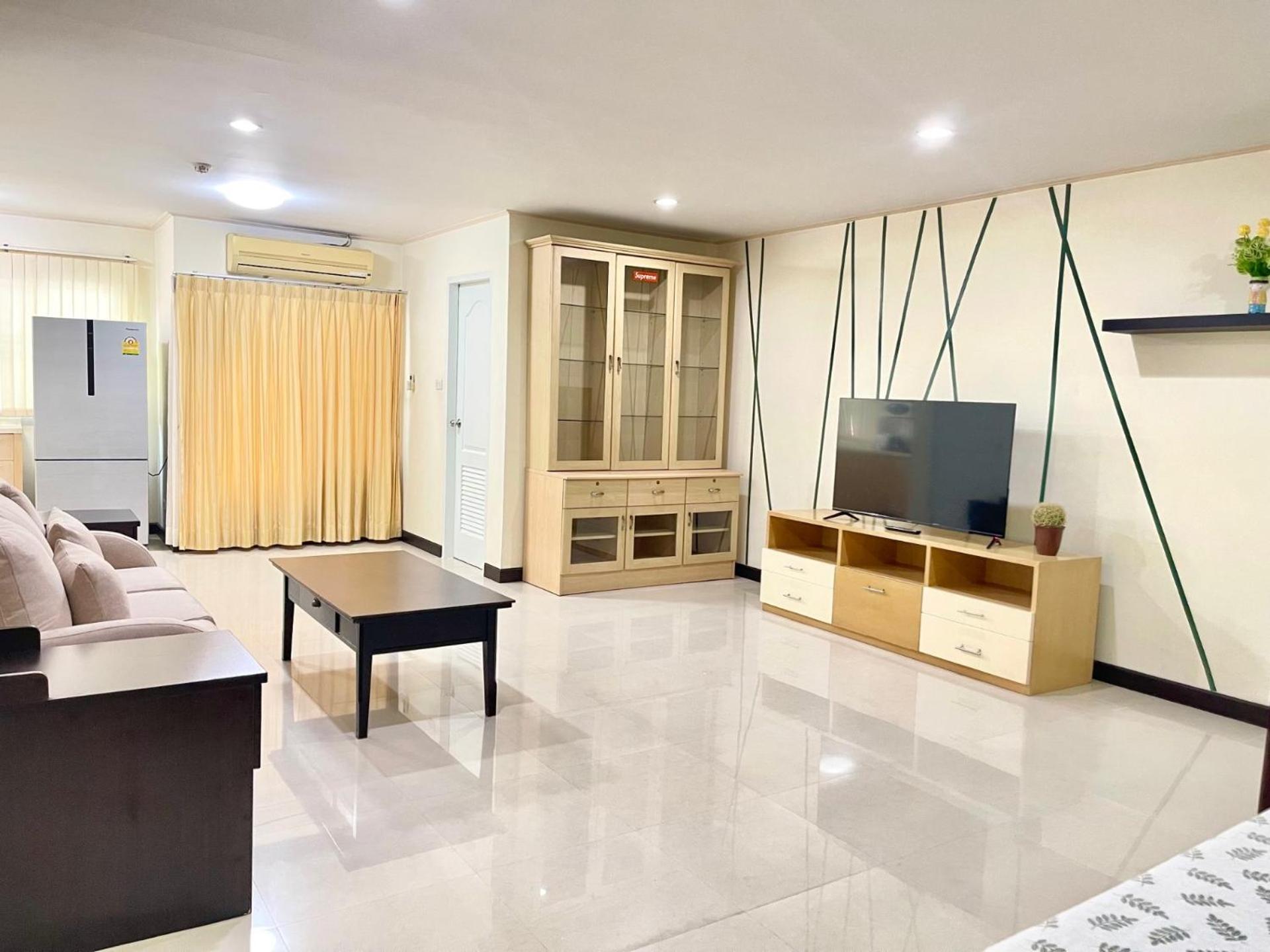 Charming Resident Sukhumvit 22 *