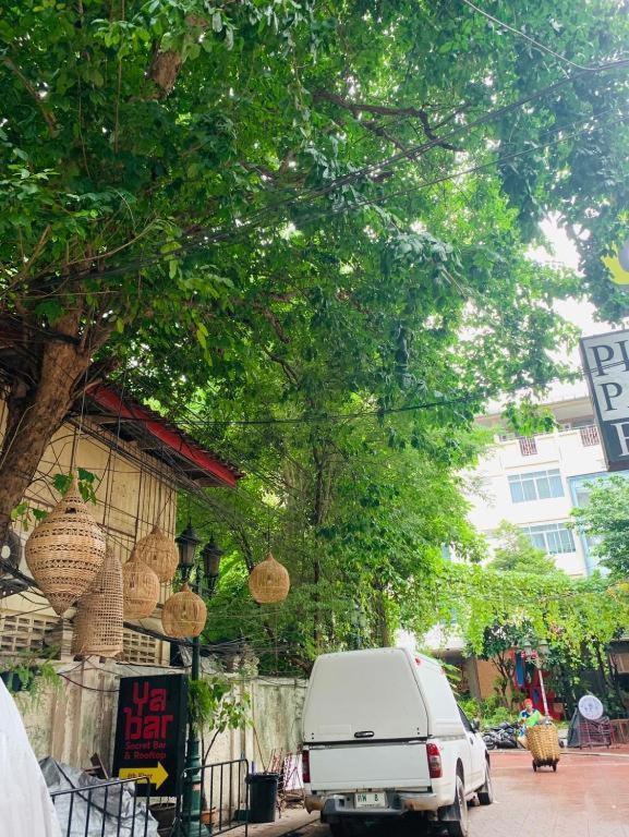 Easy Sunday Khaosan Beds Hotel 3*
