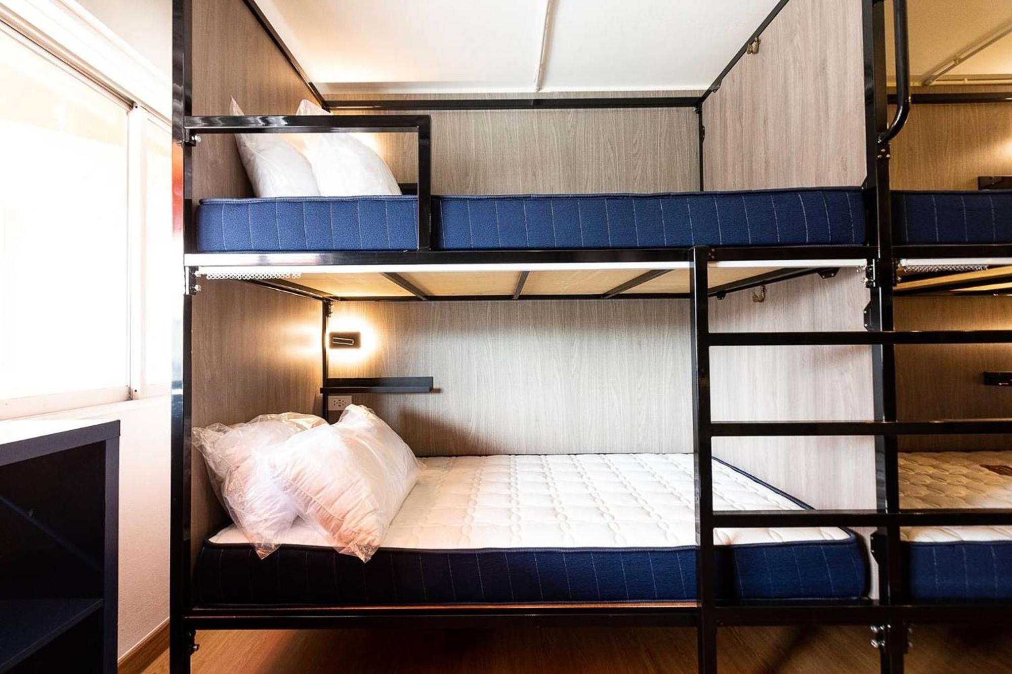 Orange Albergue