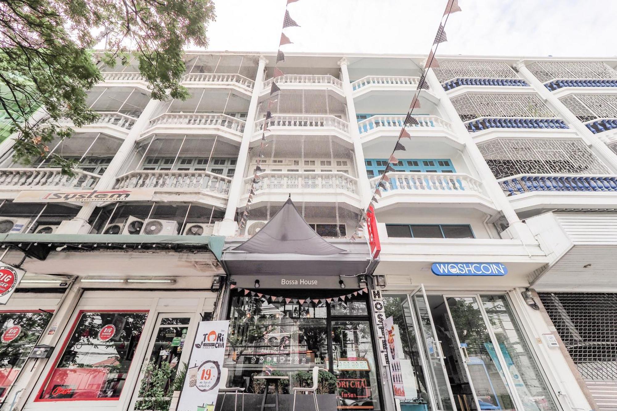 Hotel Bossa House & Cafe Bangkok