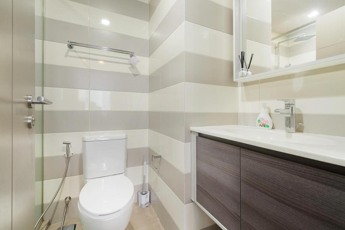 Luxe With Pool, Gym, Sauna Apartment Bangkok