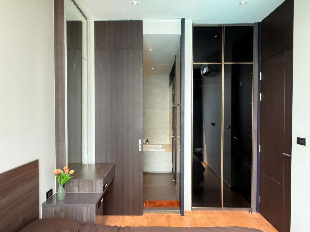 Iconic Urban Escape Apartemen Bangkok
