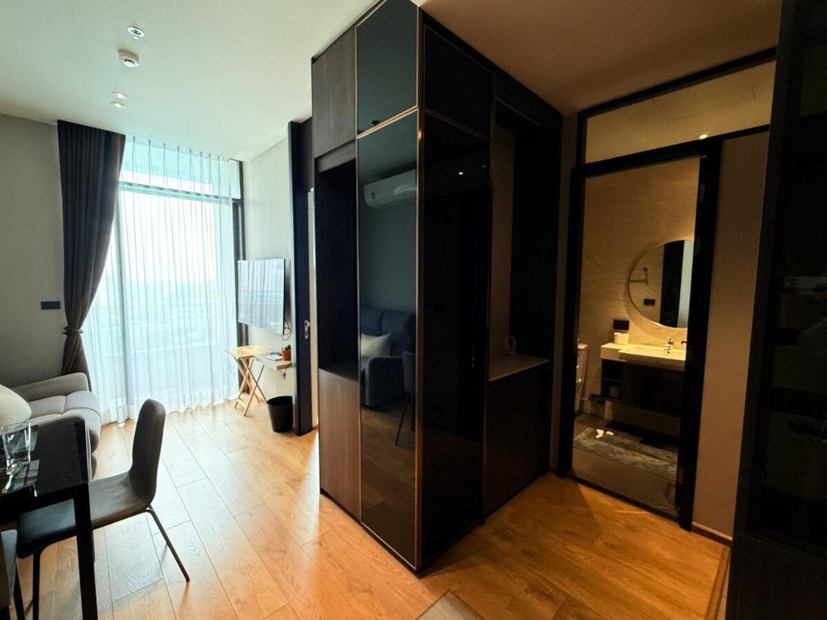 Apartemen Iconic Urban Escape *