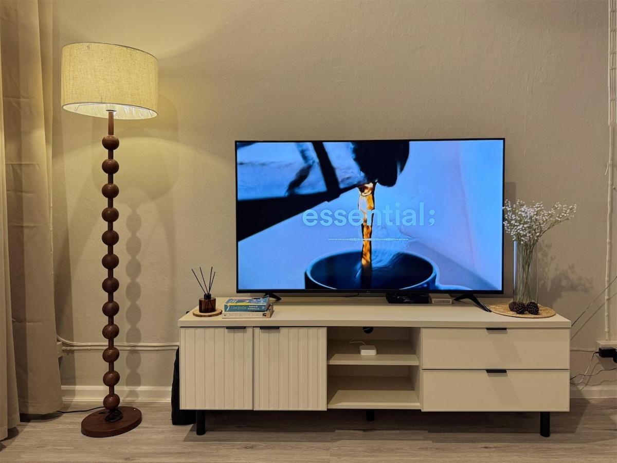 Entire House With 2 Bedrooms In Centre-siam Square-chinatown Apartment