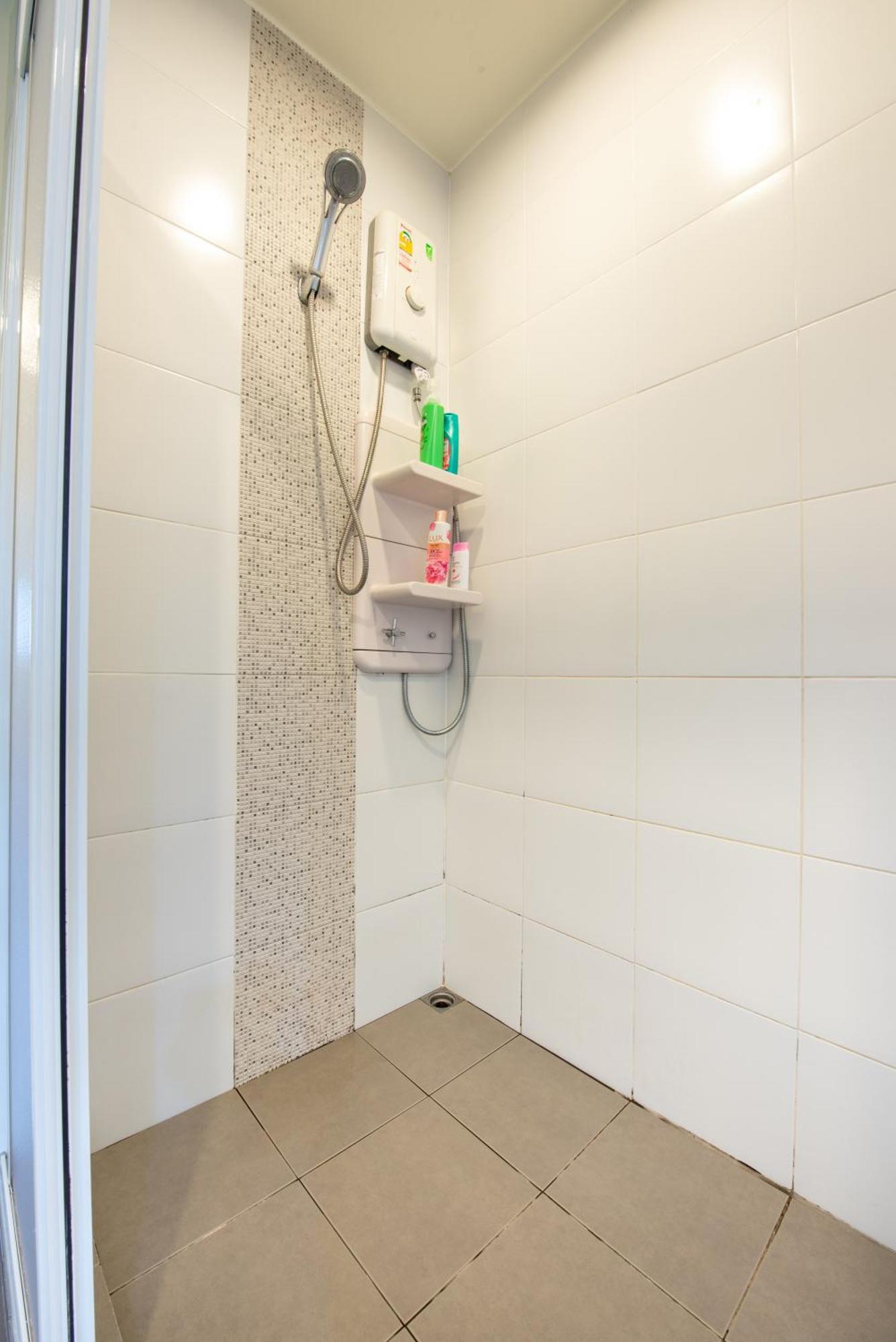 2br, 6 Mins Walk Bts Wuttakat Apartamento