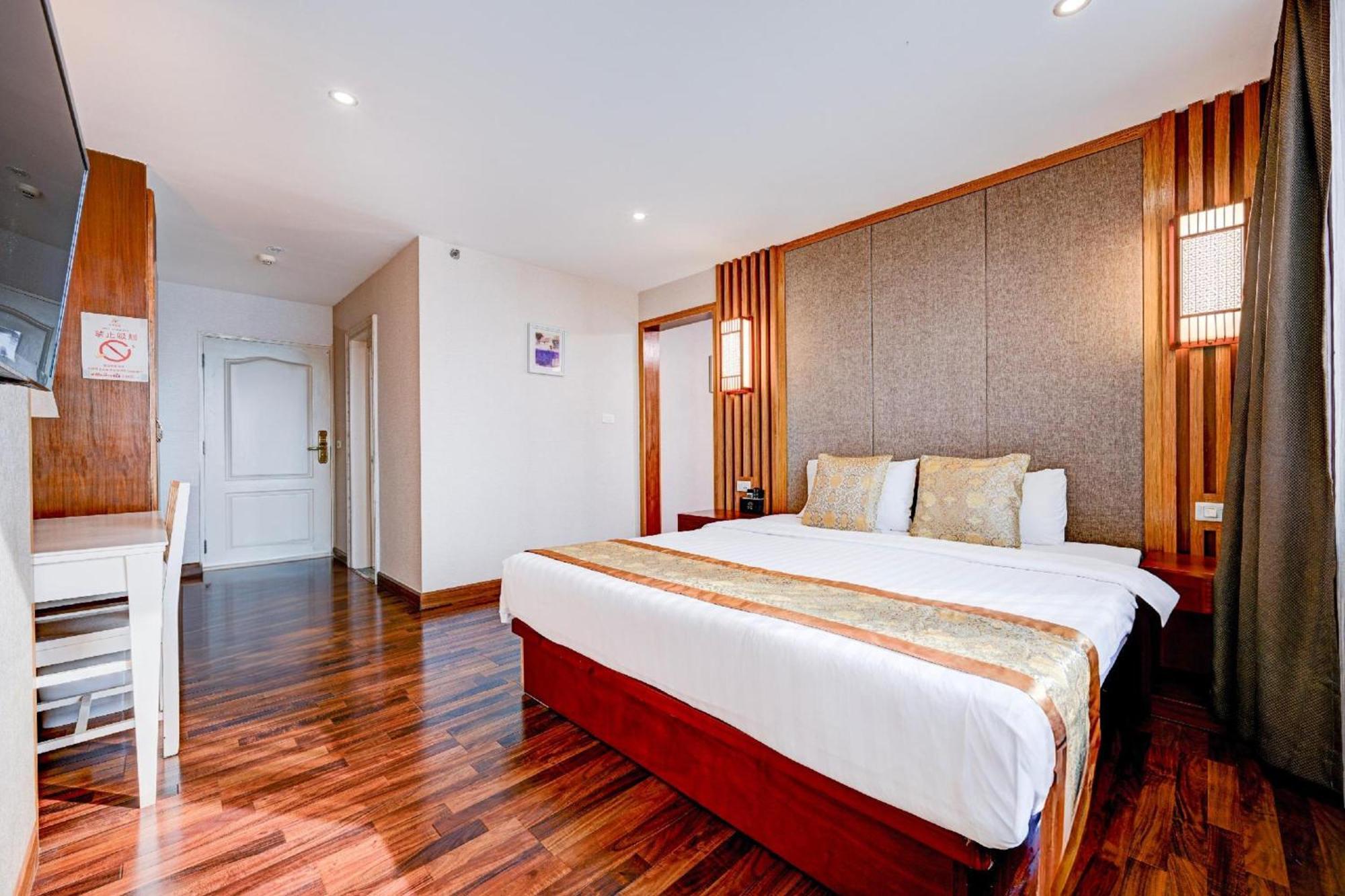 Hotel Palette The Travellers Bangkok