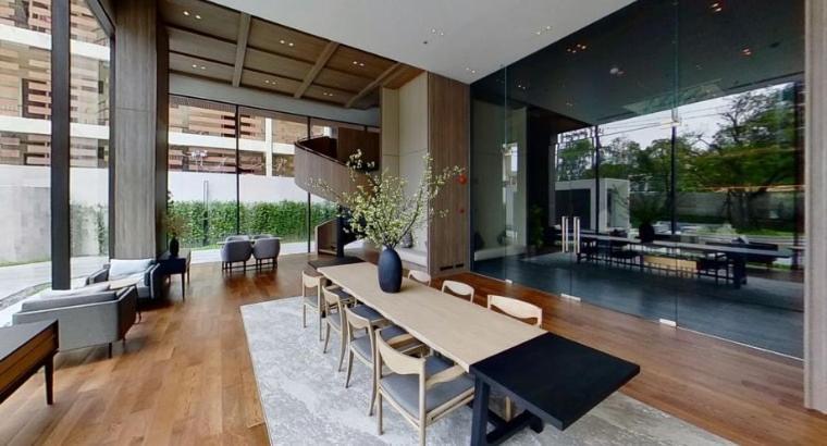 Infinity Pool And Sky View In Ekkamai Apartment