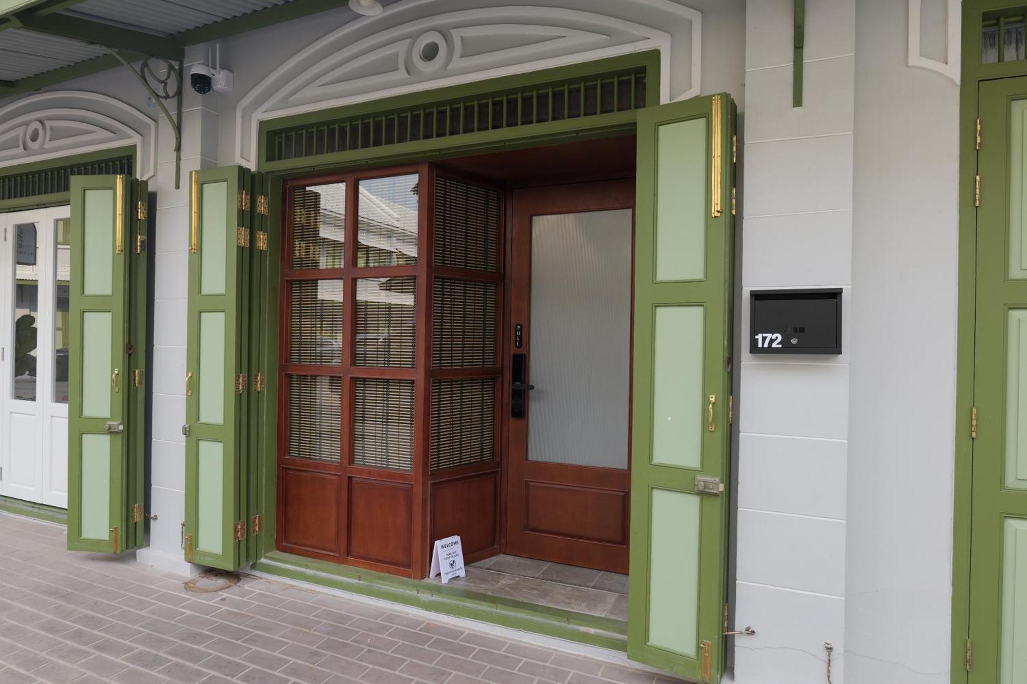 Entire 2br 2ba Chinatown Near Yaowarat - Songwat