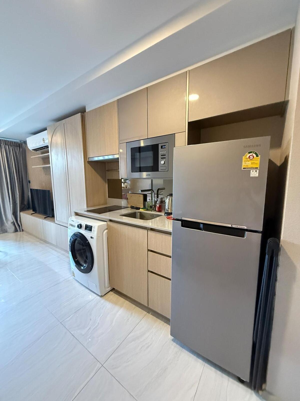 Luxury Furnished Rare Amenities * Bangkok