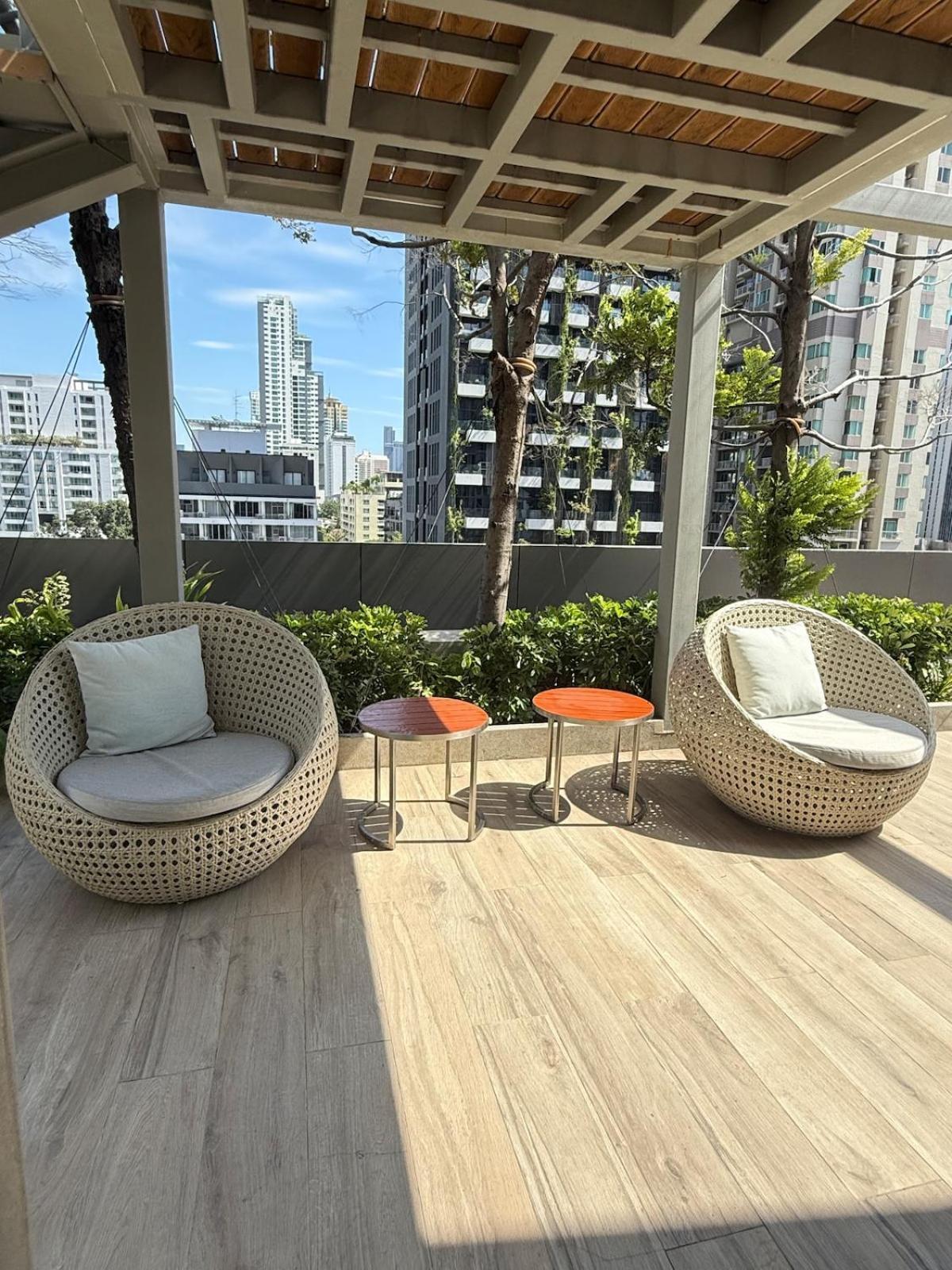 Luxury Furnished Rare Amenities Bangkok