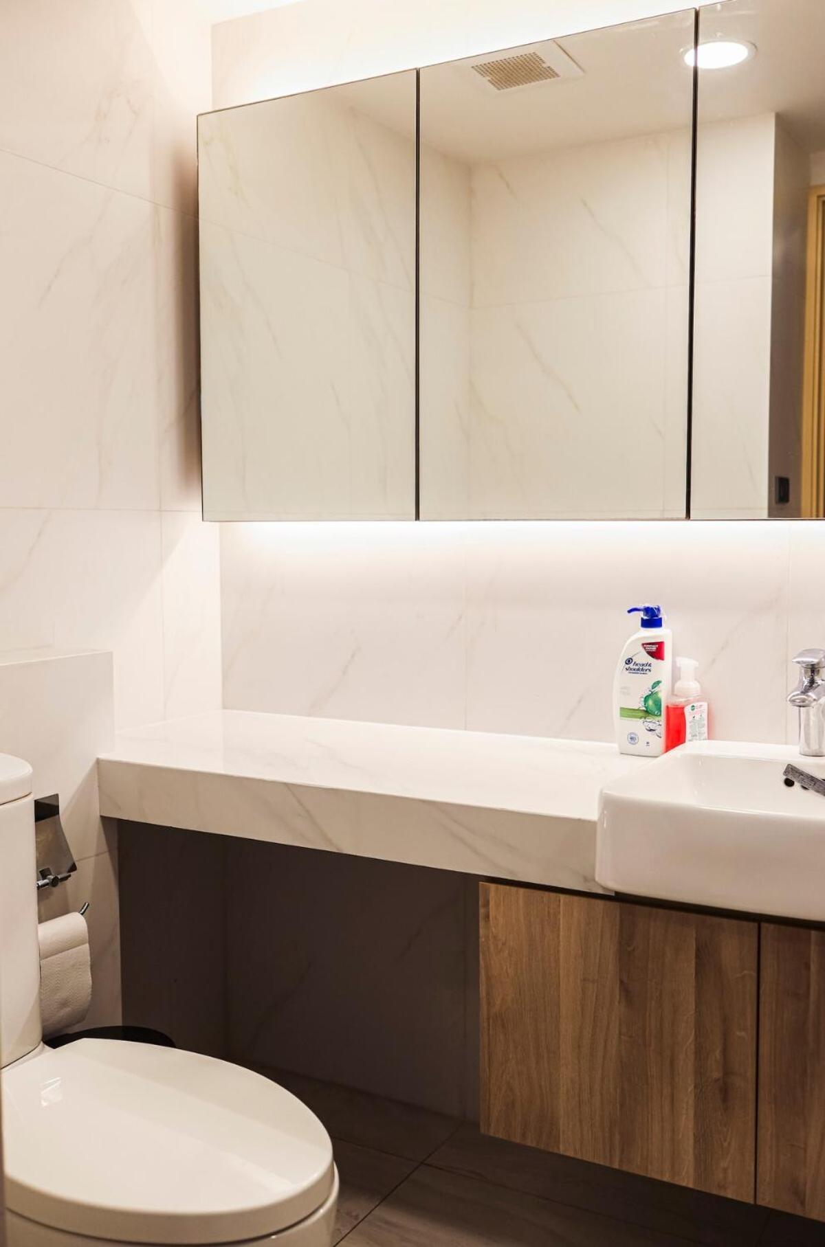 Apartment Luxury Furnished Rare Amenities *