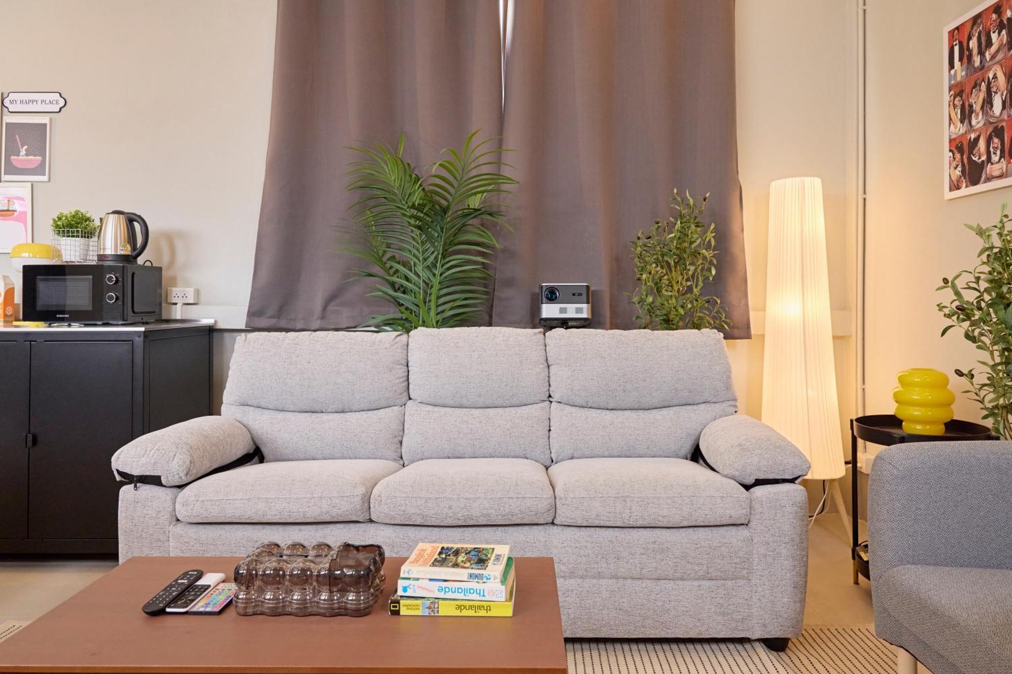 Cozy&modern 6-br Home, 14pax - Central, 5mins Bts * Bangkok