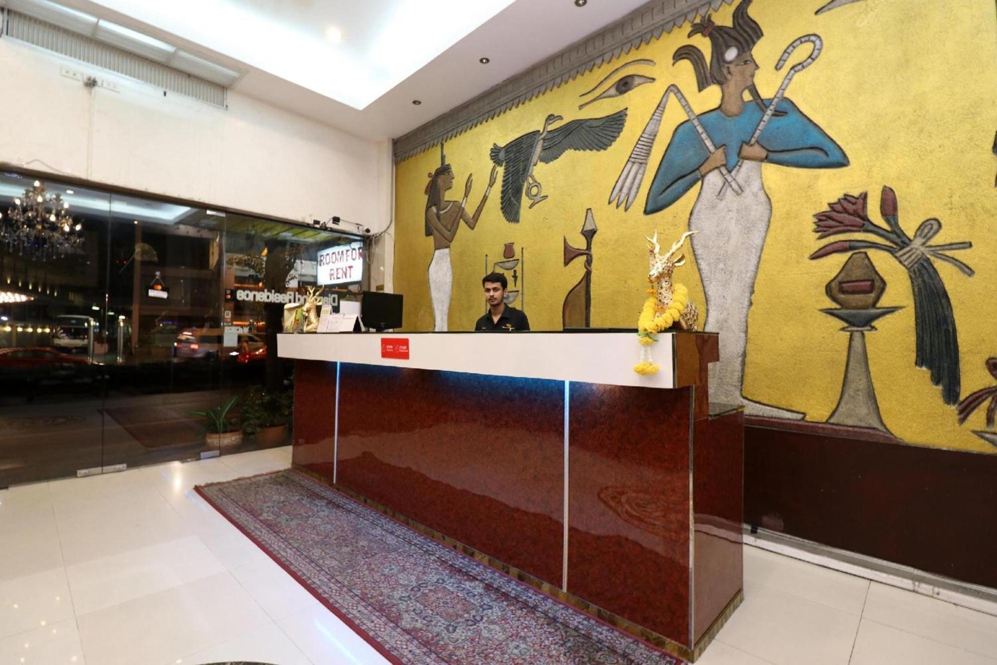 Diamond Silom Hotel 3*