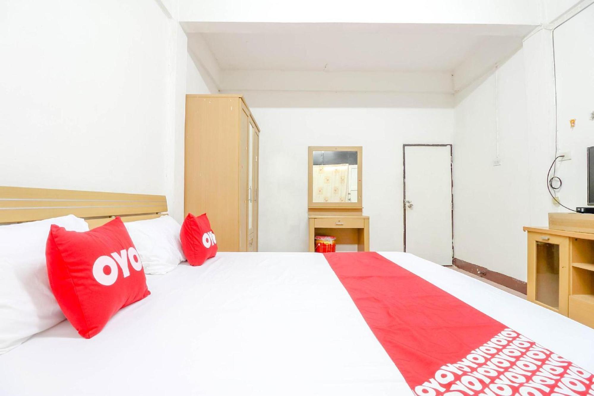 Oyo 525 Mrt Phetkasem 48-1 Place Hotel Bangkok