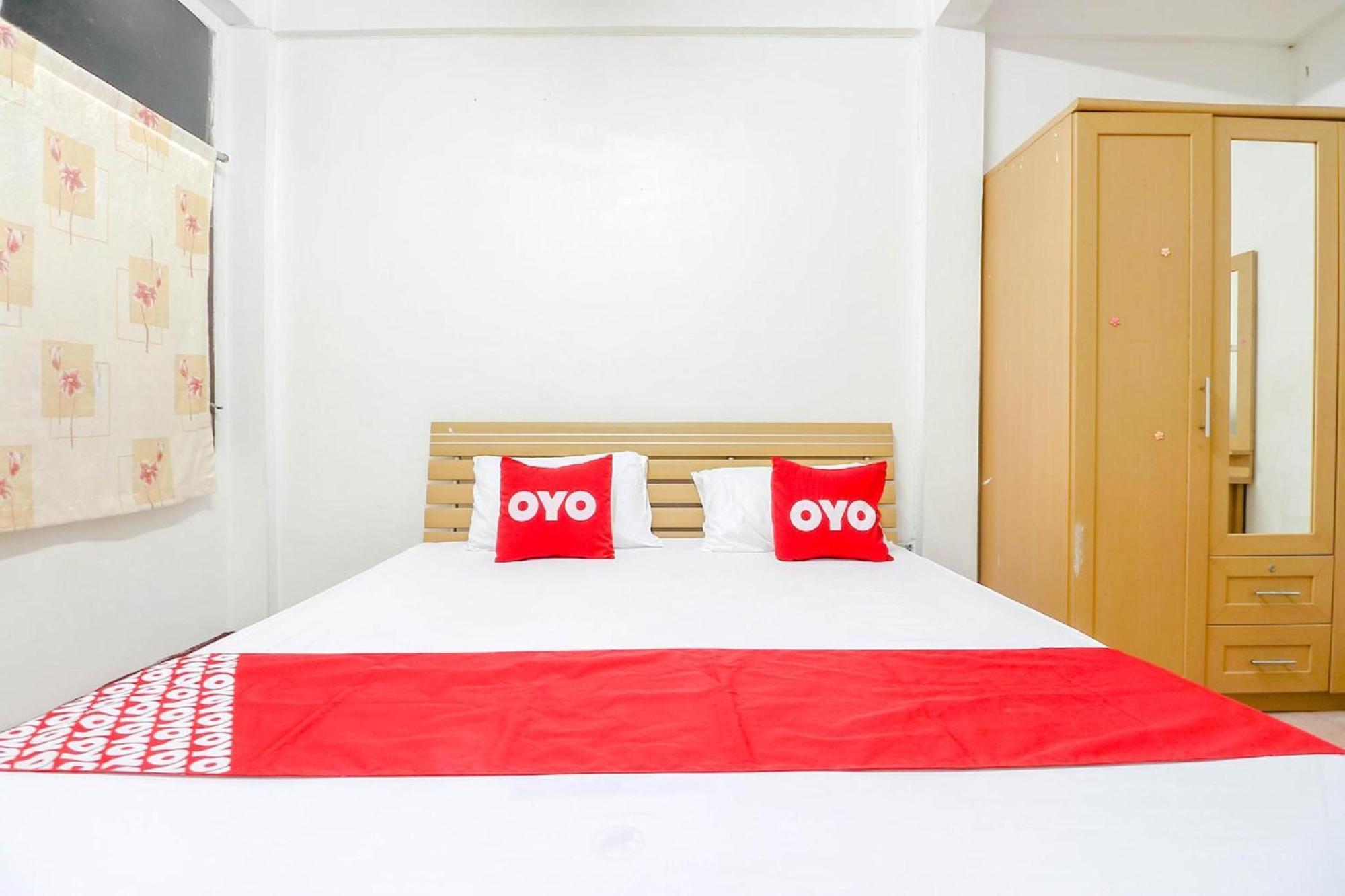 Oyo 525 Mrt Phetkasem 48-1 Place Hotel Bangkok
