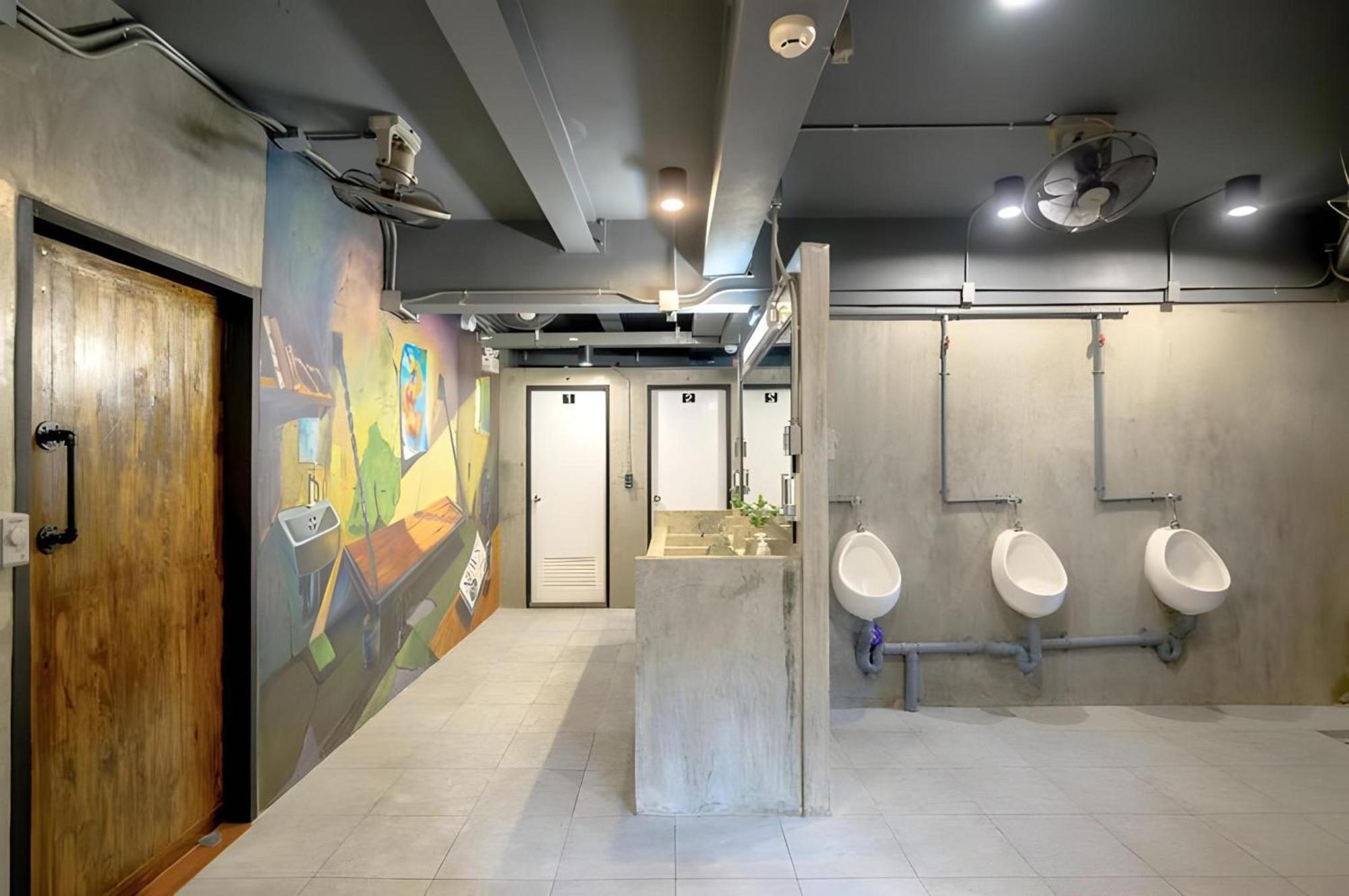 Episode 11 Sukhumvit Hotel