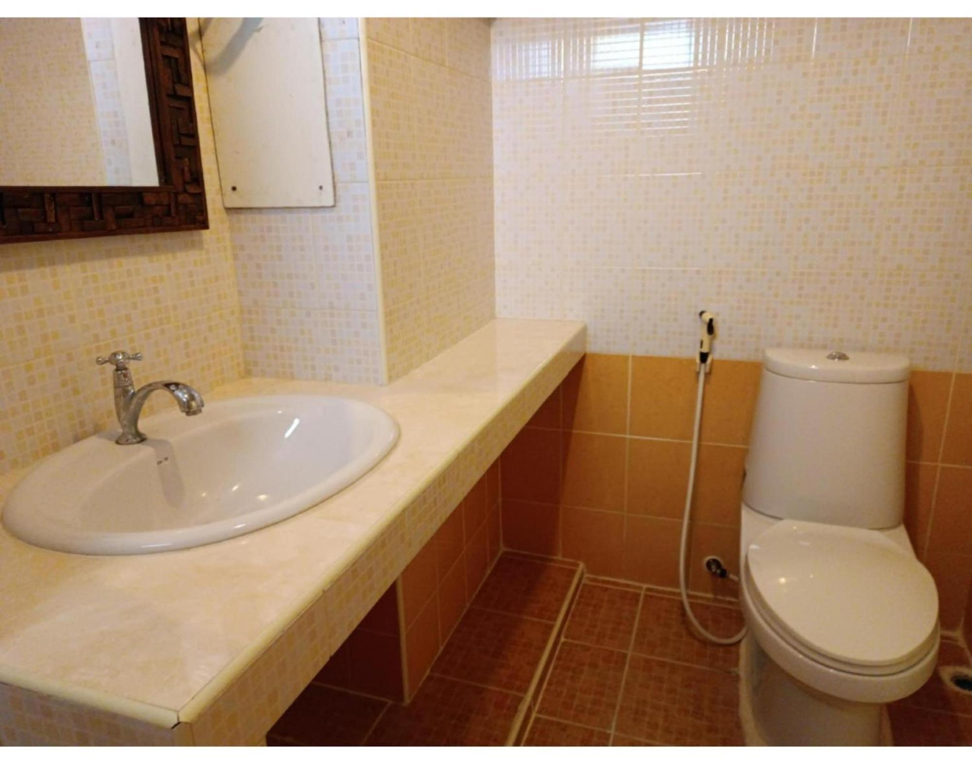 Grandview Condominia 3*