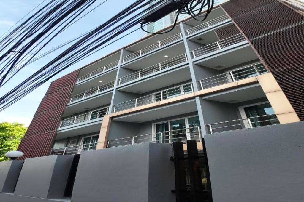 Icheck Residences Sukhumvit 20 3*