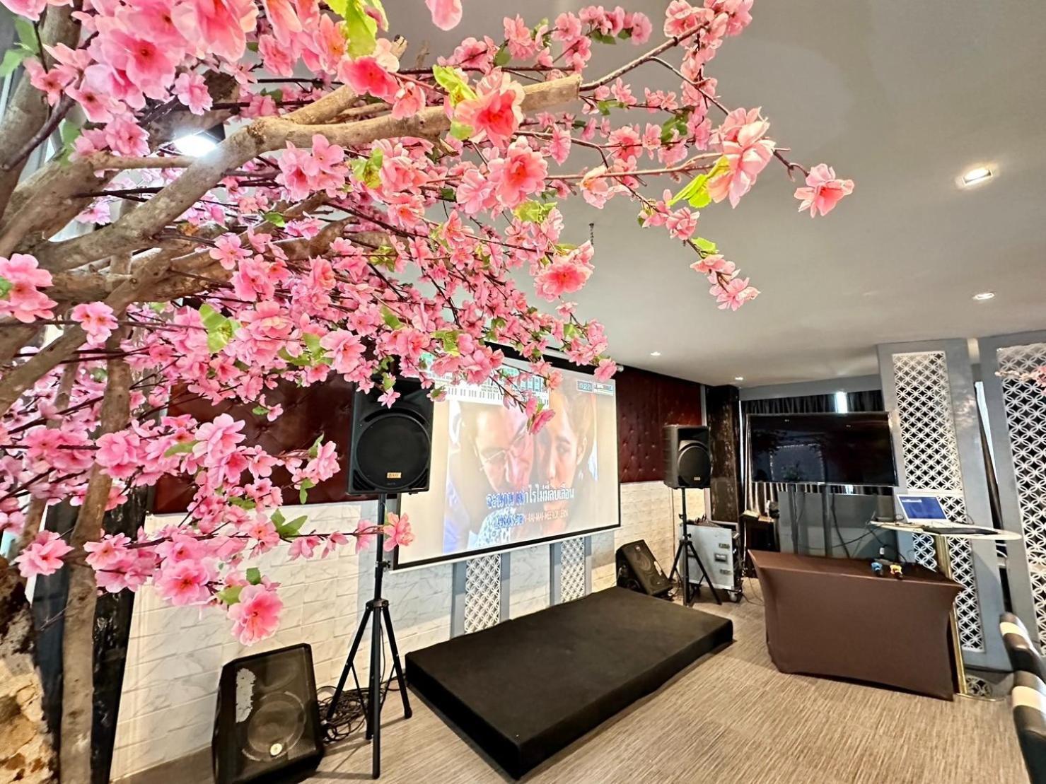 Sky Dome Resotel - โรงแรมสกายโดม รีโซเทล Hotel