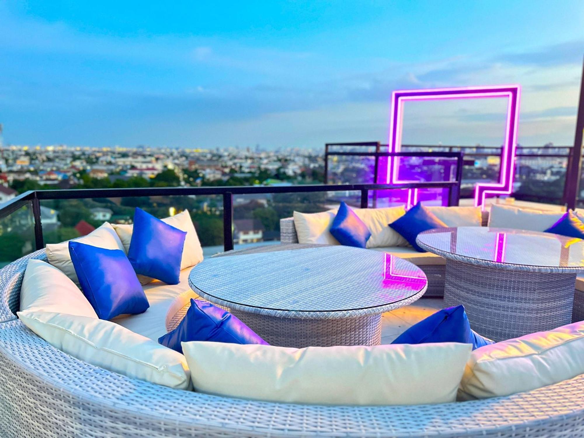 Sky Dome Resotel - โรงแรมสกายโดม รีโซเทล Hotel 5*