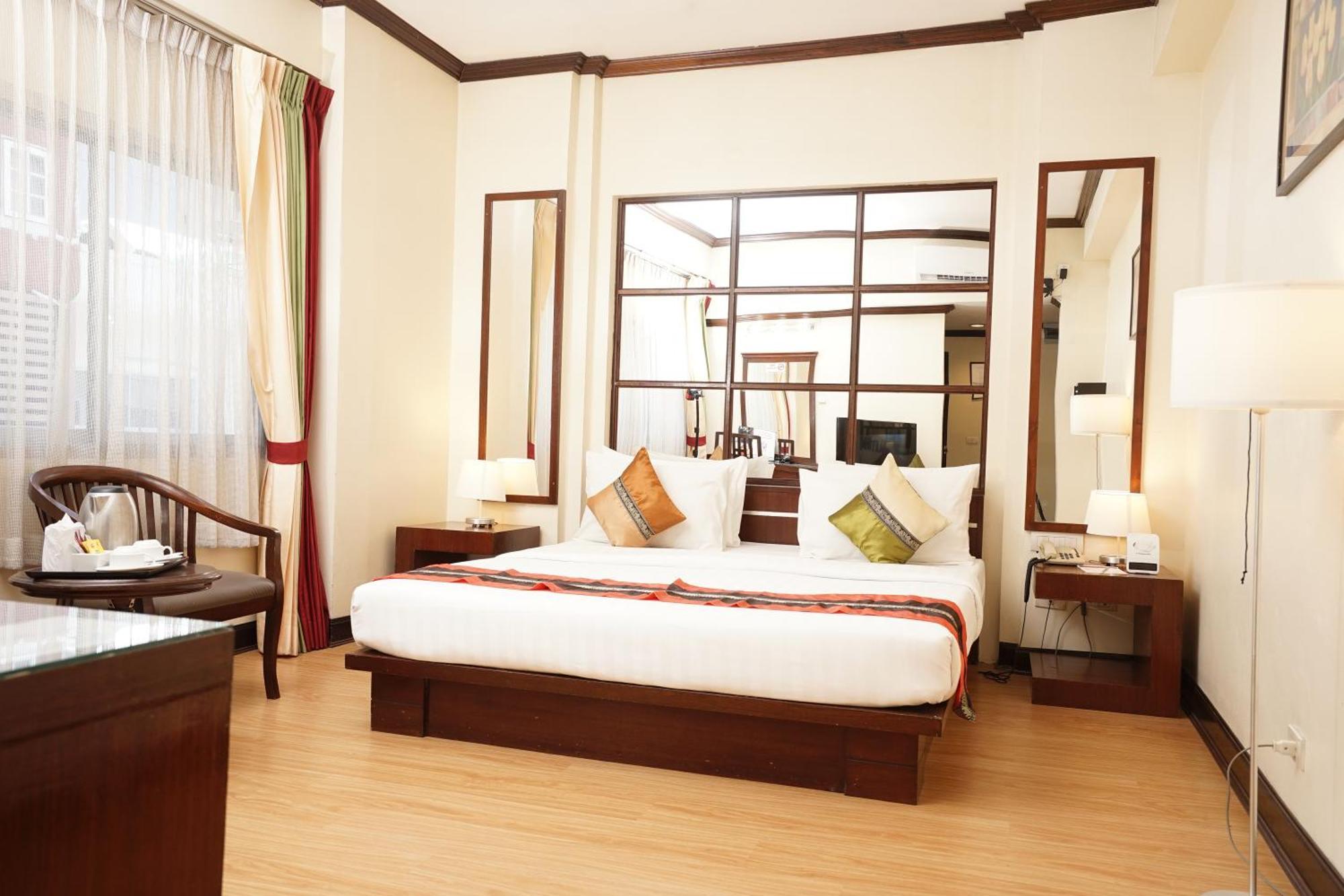 Grand Business 3* Bangkok